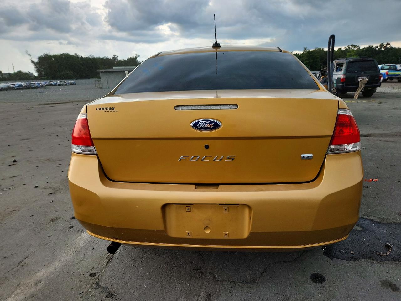 2009 Ford Focus Se Gold vin: 1FAHP35N39W205865