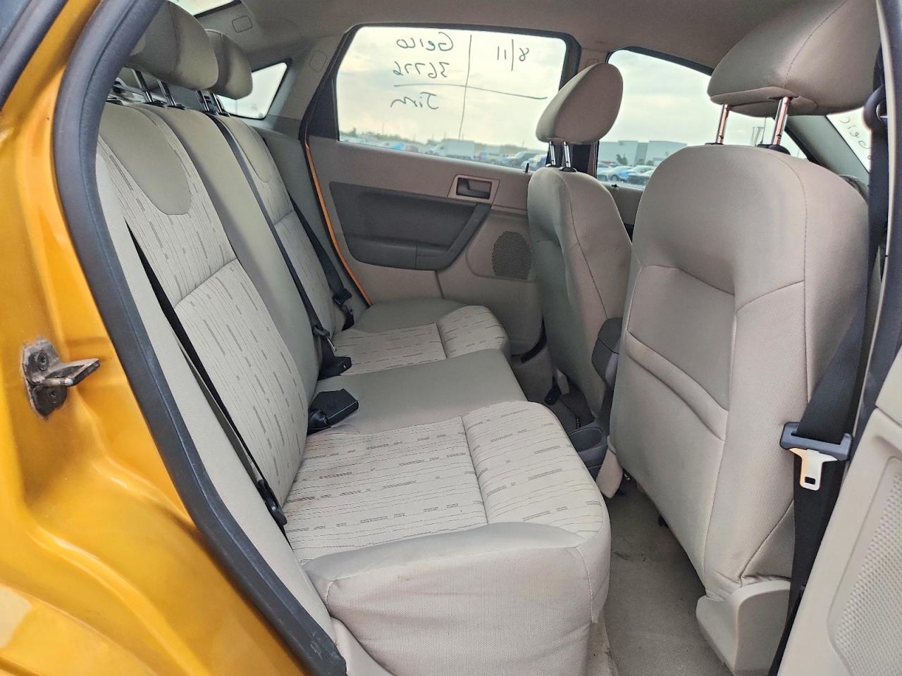 2009 Ford Focus Se Gold vin: 1FAHP35N39W205865