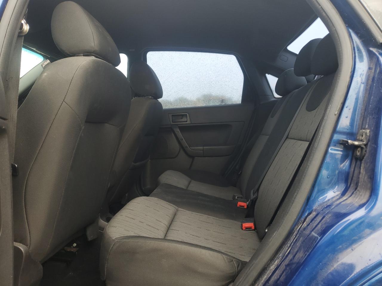 2009 Ford Focus Se Blue vin: 1FAHP35N39W215702