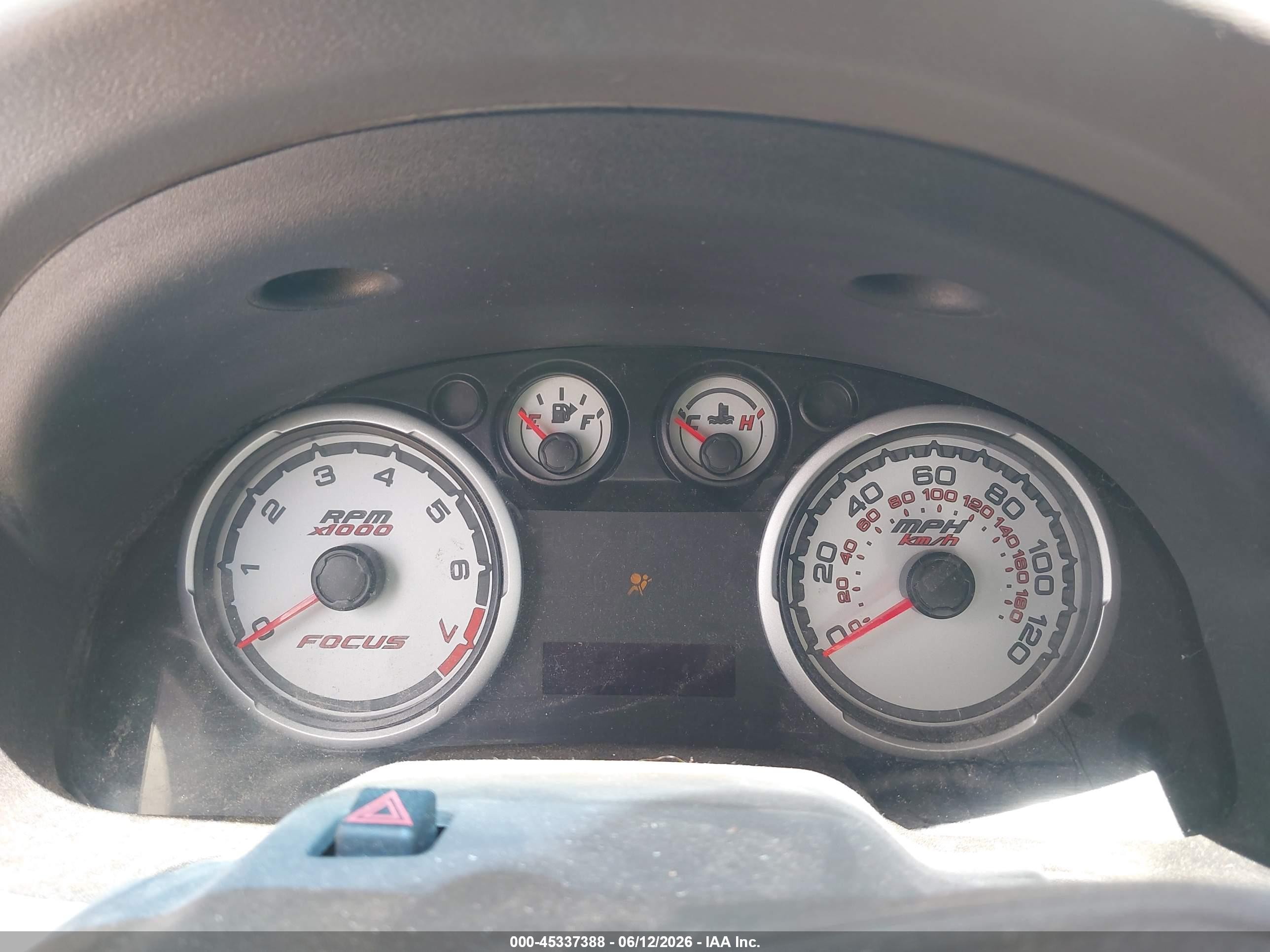 2009 Ford Focus Se Silver vin: 1FAHP35N39W244245