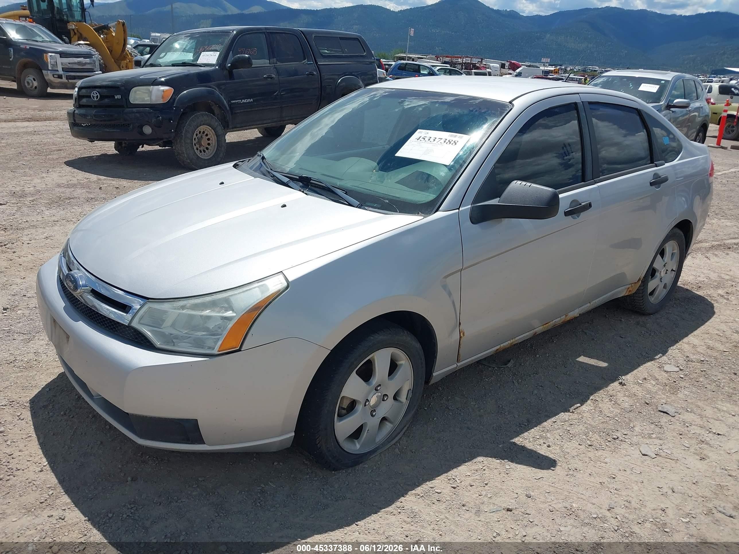 2009 Ford Focus Se Silver vin: 1FAHP35N39W244245