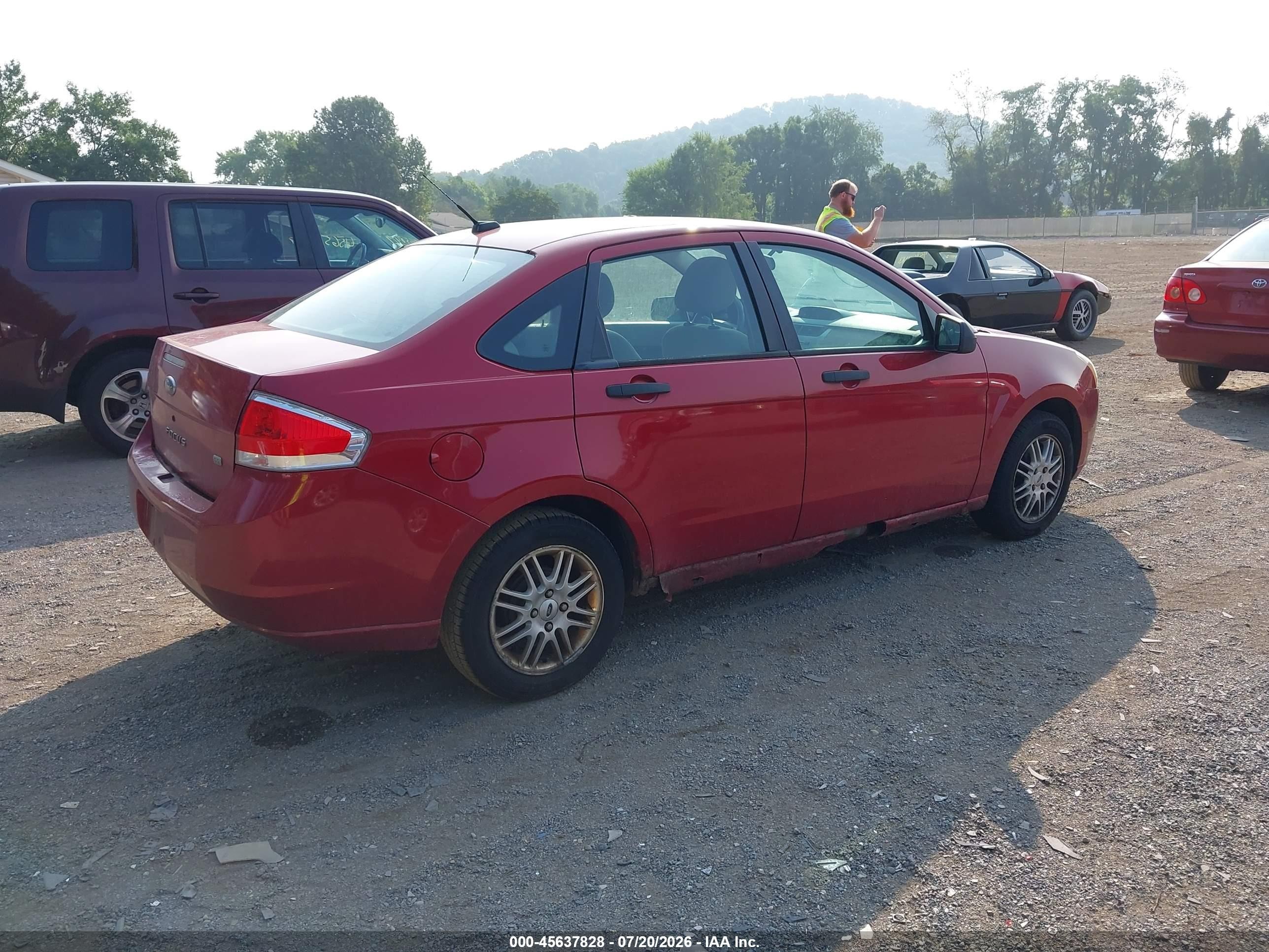 2009 Ford Focus Se Red vin: 1FAHP35N39W248165
