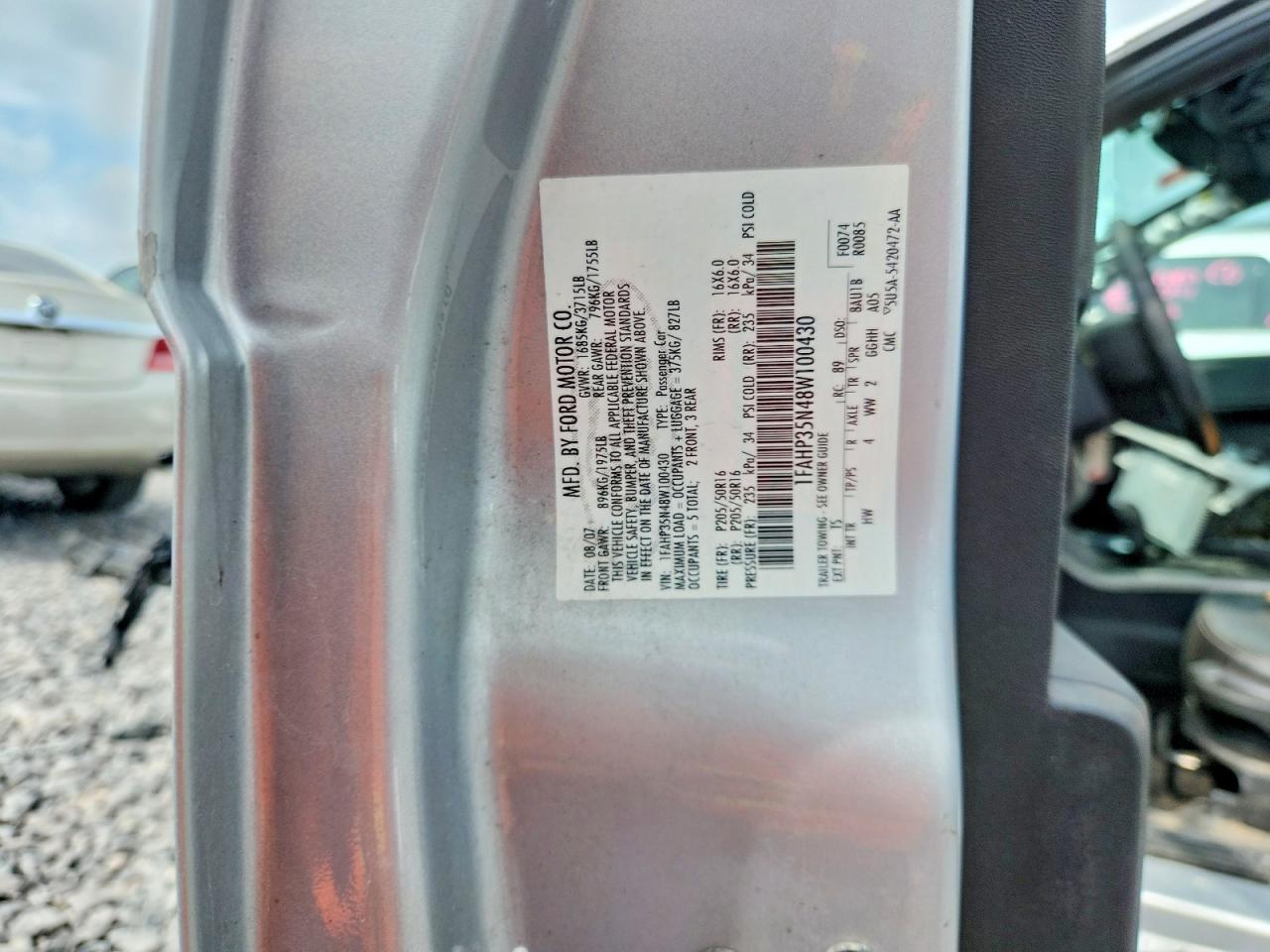 2008 Ford Focus Se Silver vin: 1FAHP35N48W100430