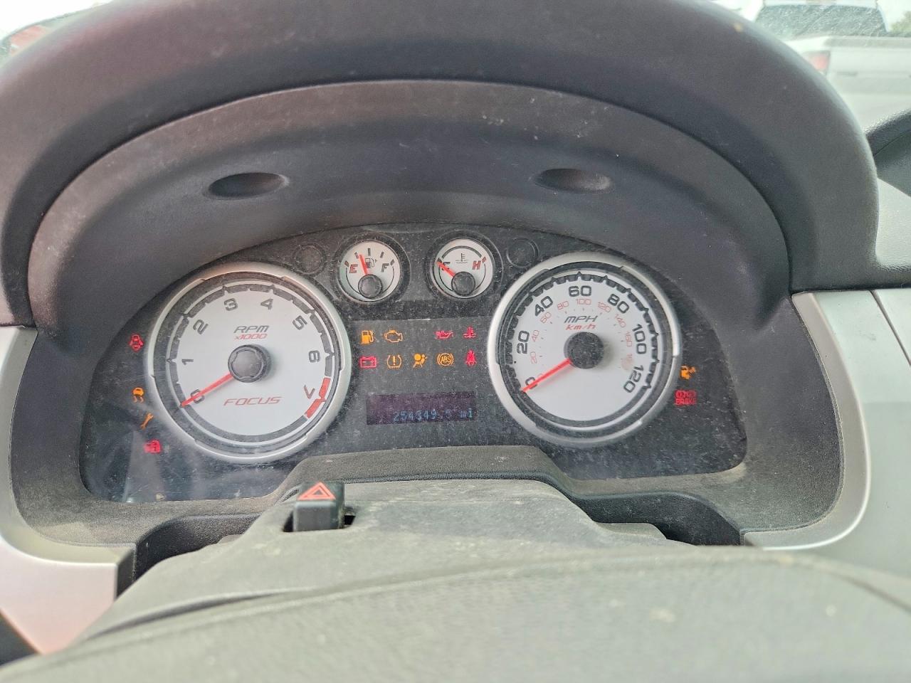 2008 Ford Focus Se Silver vin: 1FAHP35N48W100430