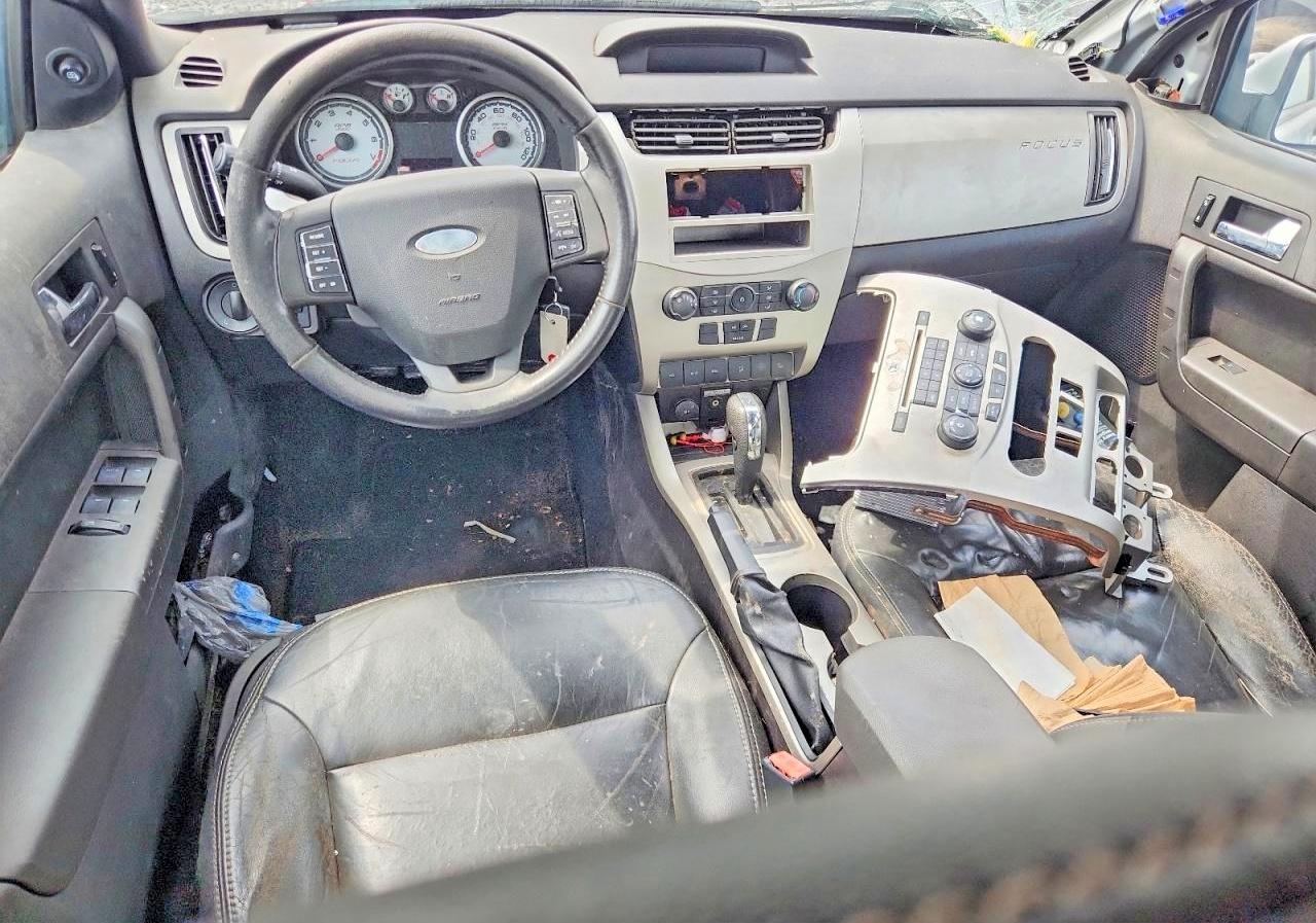 2008 Ford Focus Se Silver vin: 1FAHP35N48W100430
