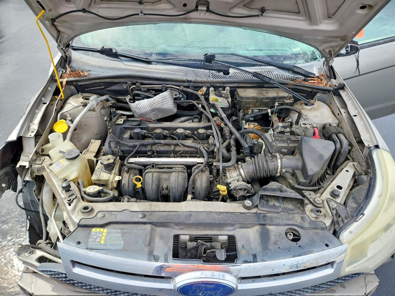 2008 Ford Focus Se Silver vin: 1FAHP35N48W116059