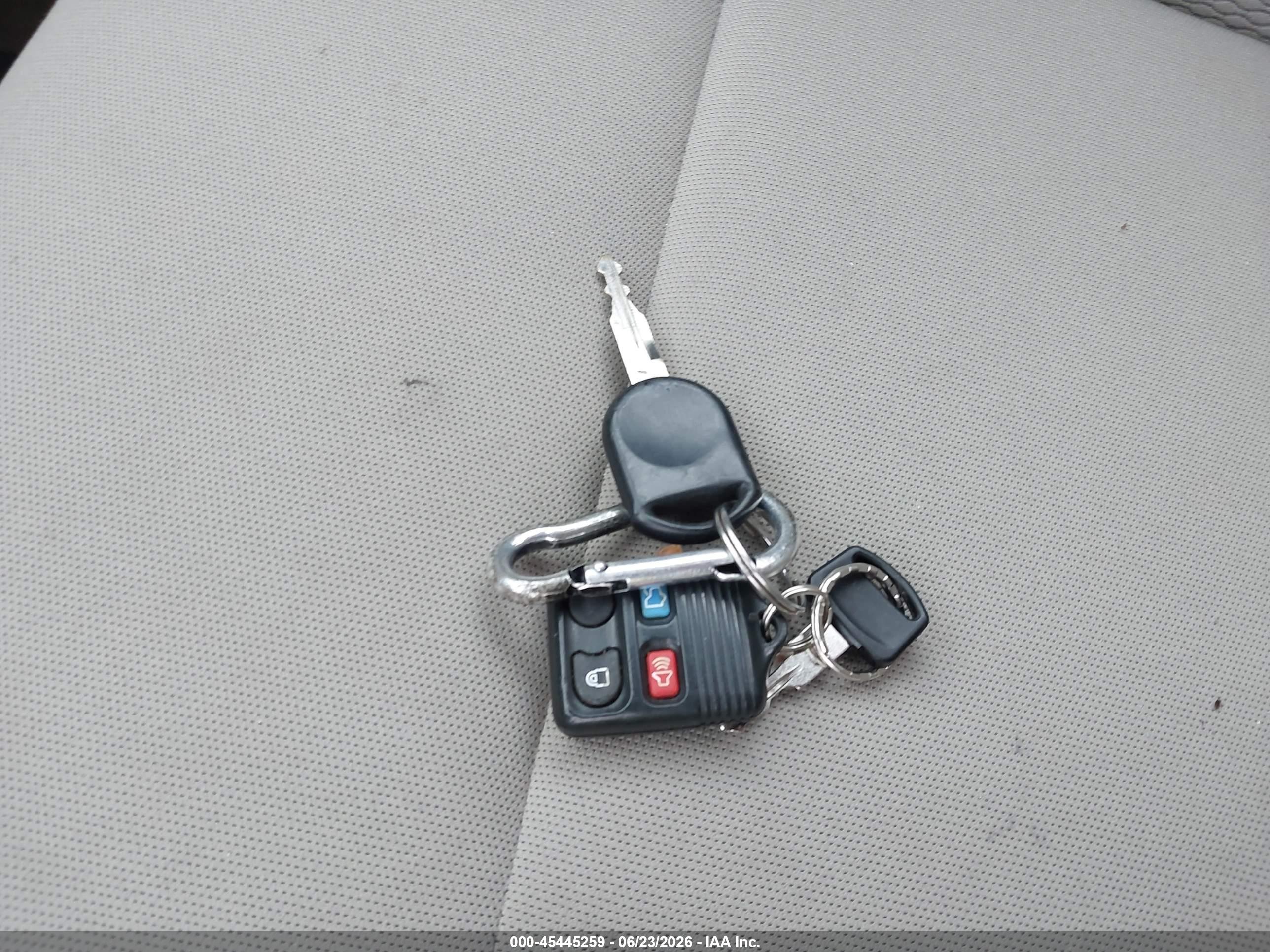 2008 Ford Focus Se/ses Blue vin: 1FAHP35N48W132522