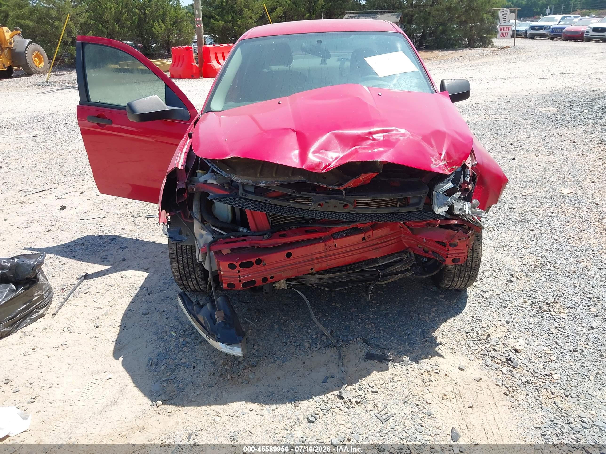 2008 Ford Focus Se/ses Red vin: 1FAHP35N48W147666