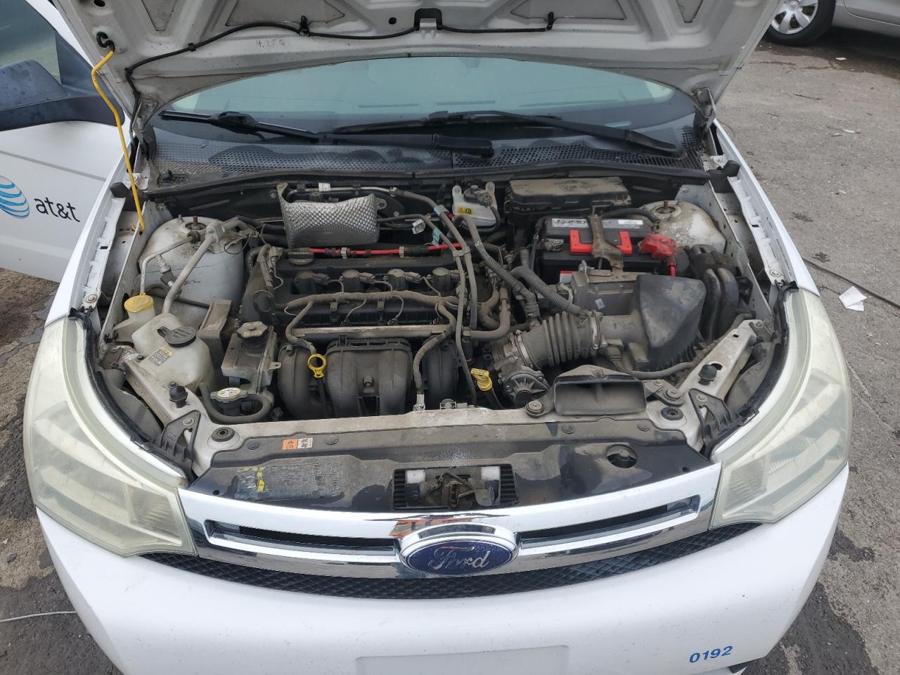 2008 Ford Focus Se White vin: 1FAHP35N48W182661 Damage: Left Head Lamp, Faded, Repair Required