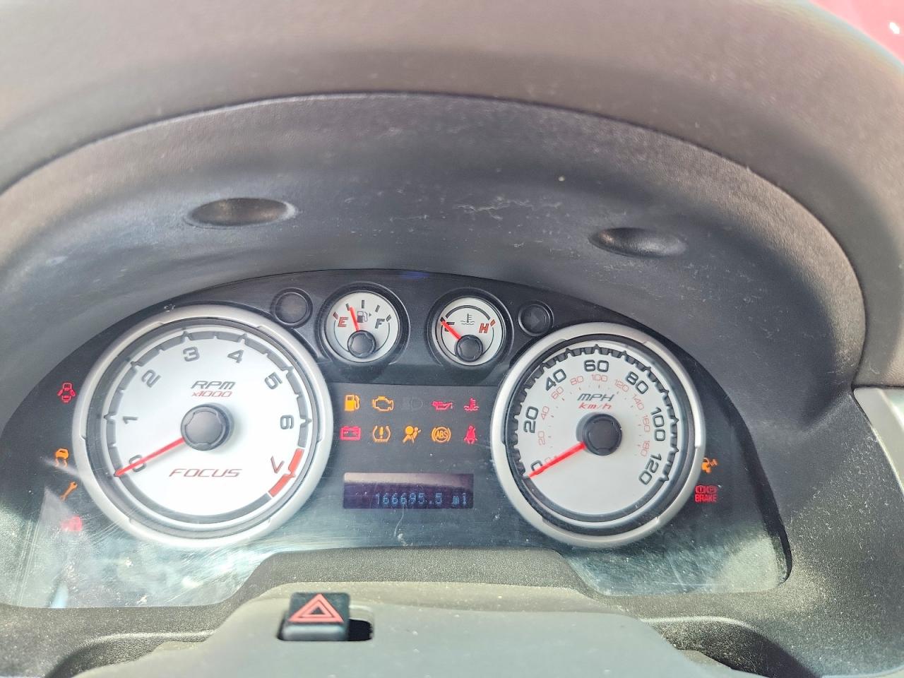 2008 Ford Focus Se Red vin: 1FAHP35N48W183373