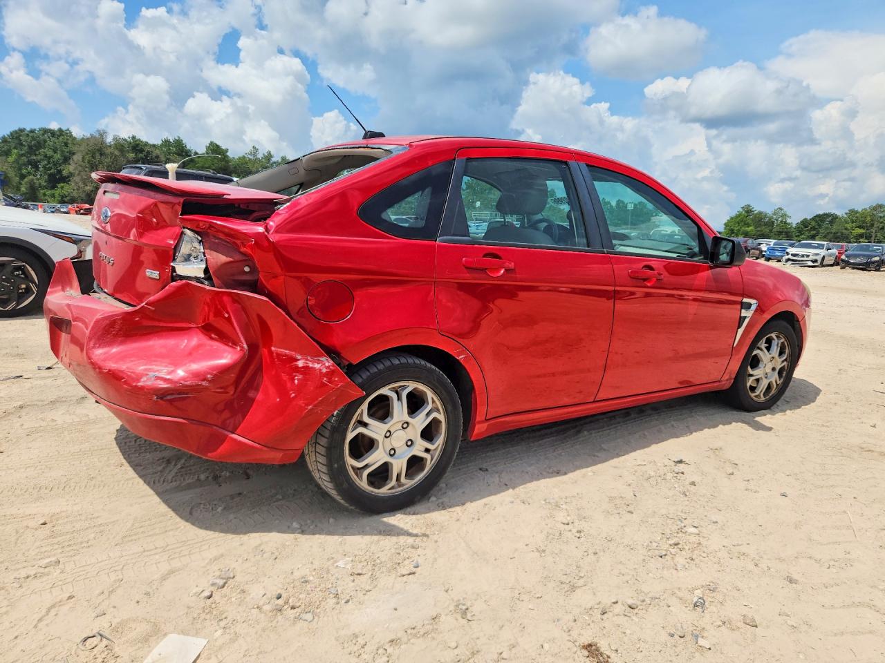 2008 Ford Focus Se Red vin: 1FAHP35N48W183373