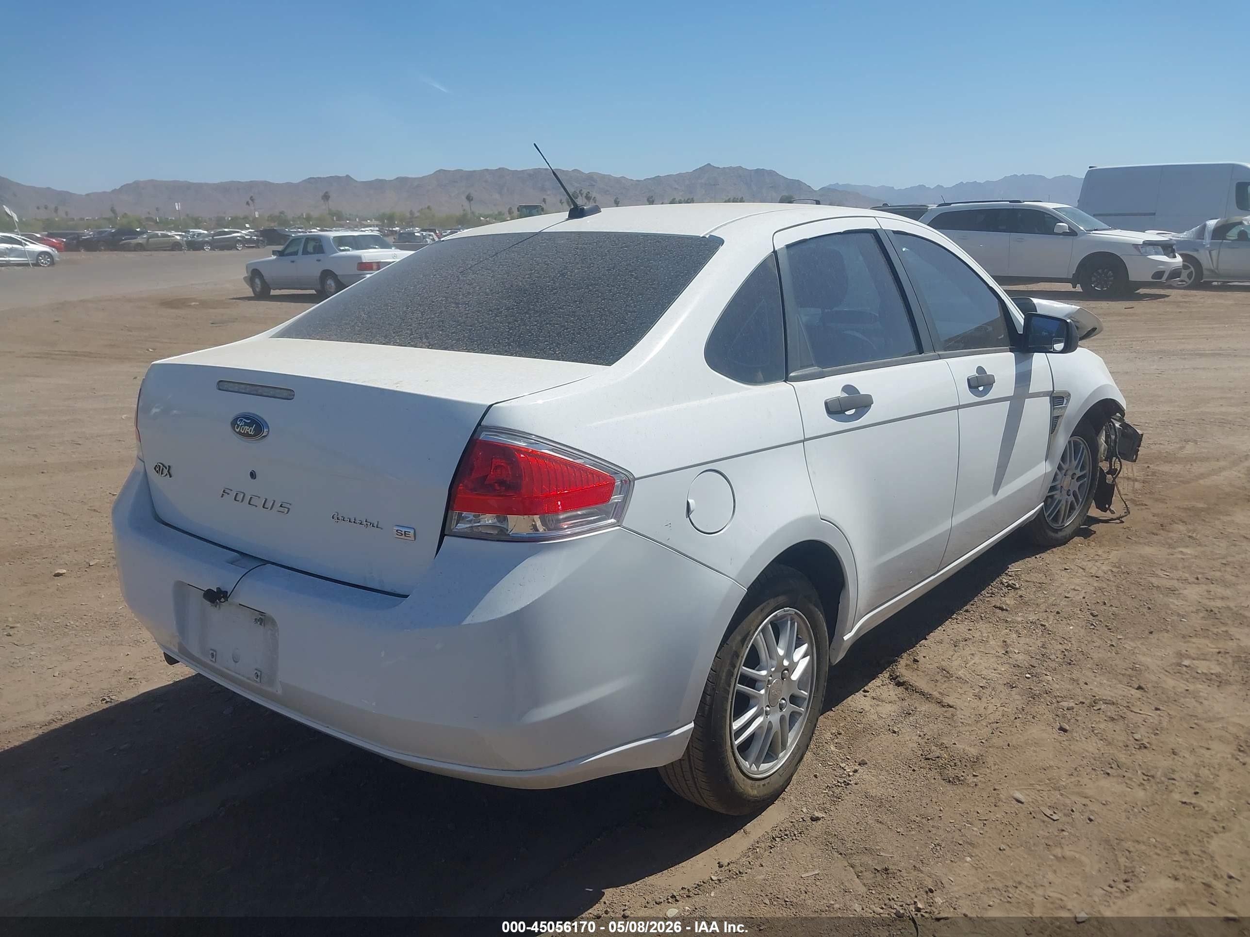 2008 Ford Focus Se/ses White vin: 1FAHP35N48W200656