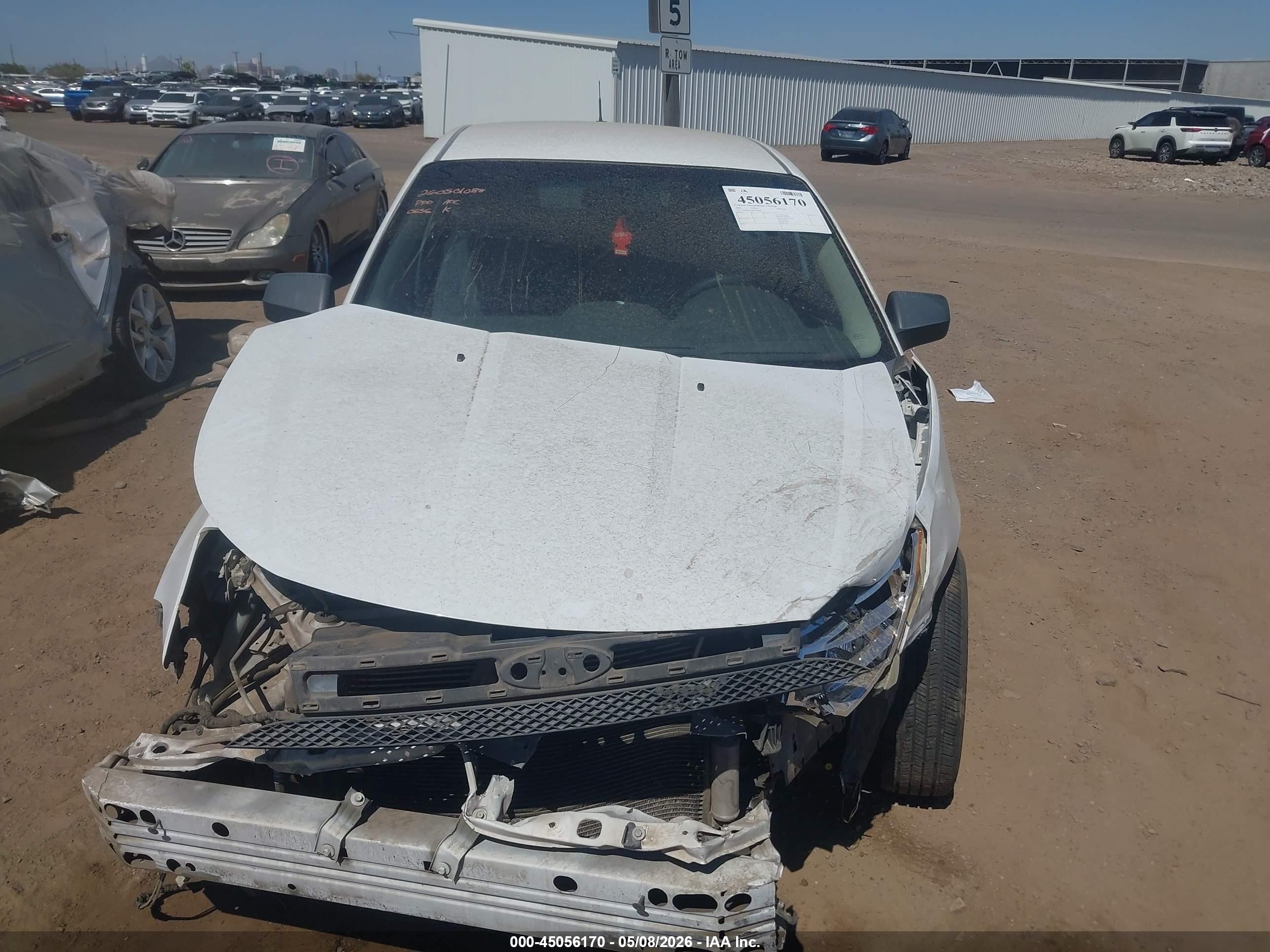 2008 Ford Focus Se/ses White vin: 1FAHP35N48W200656