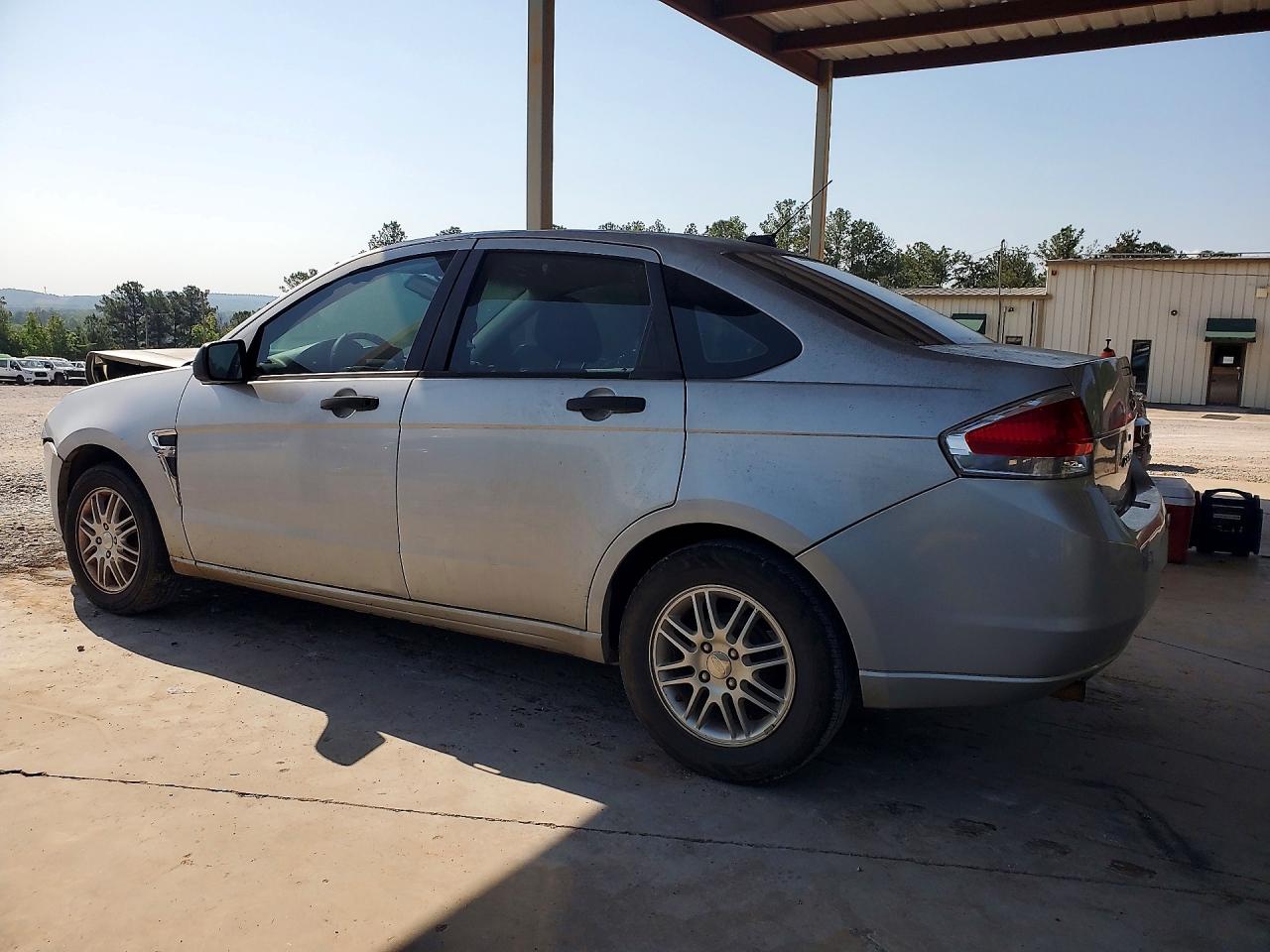 2008 Ford Focus Se Silver vin: 1FAHP35N48W216002