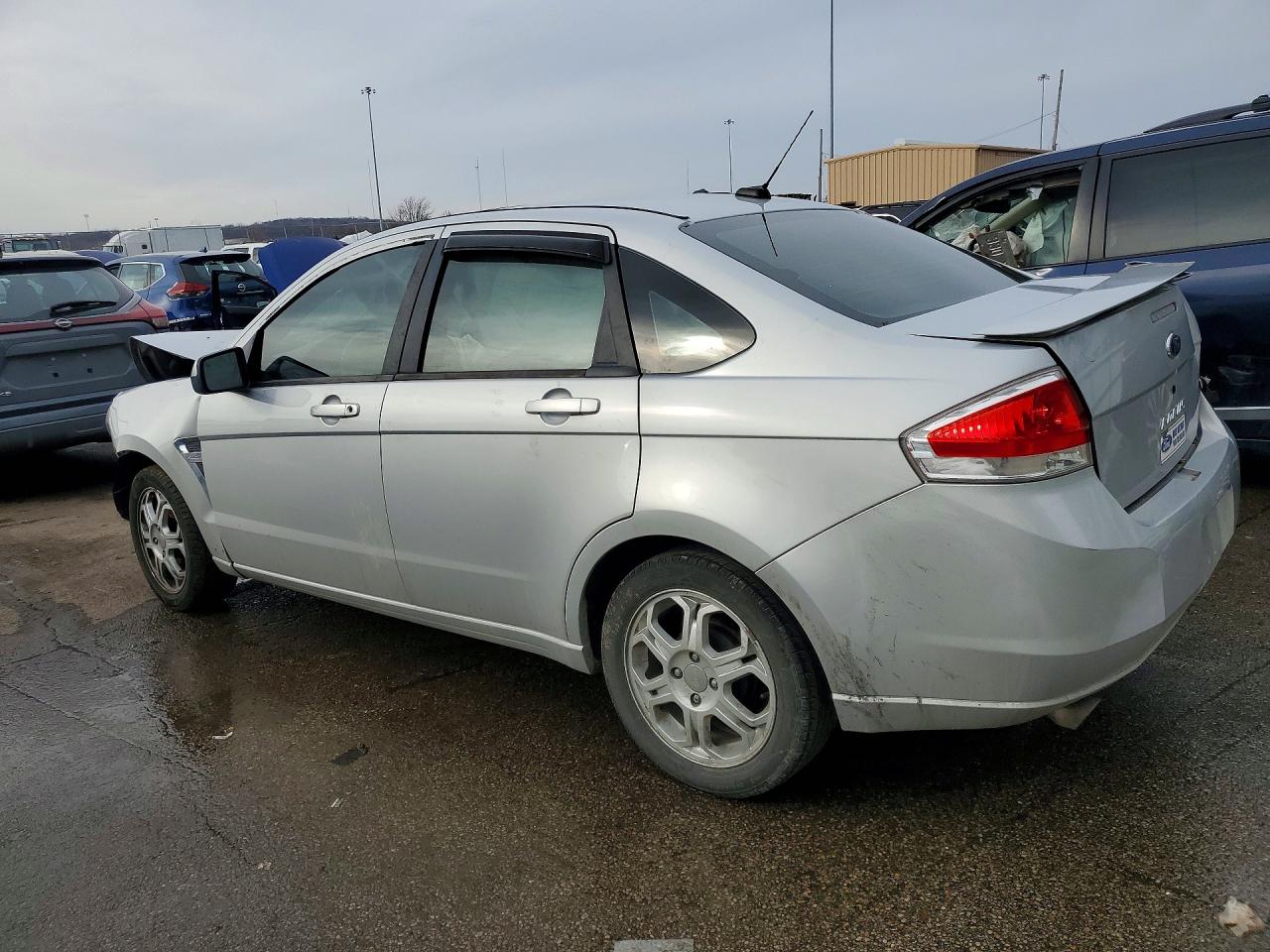 2008 Ford Focus Se Silver vin: 1FAHP35N48W237447