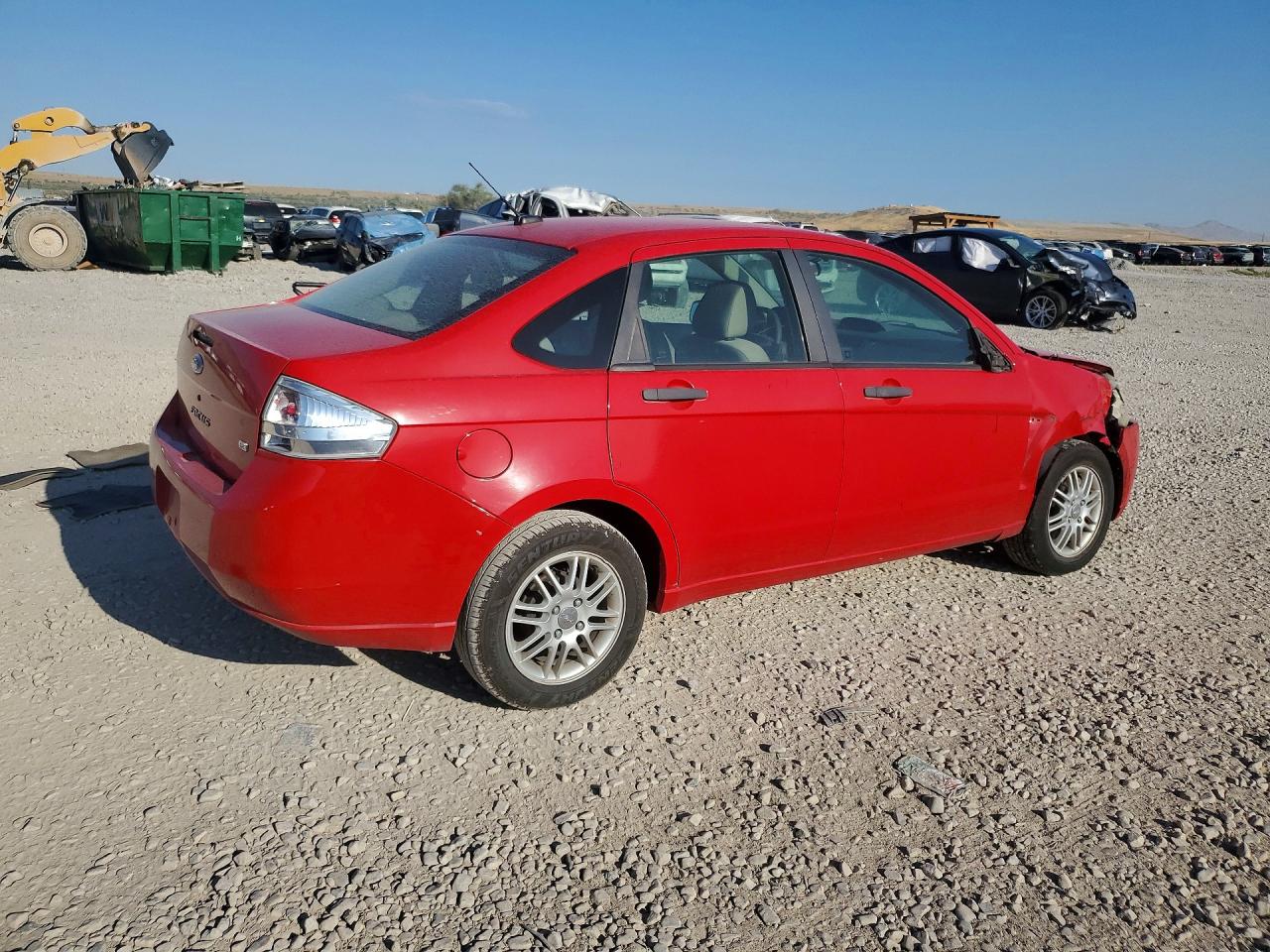 2008 Ford Focus Se Red vin: 1FAHP35N48W269783