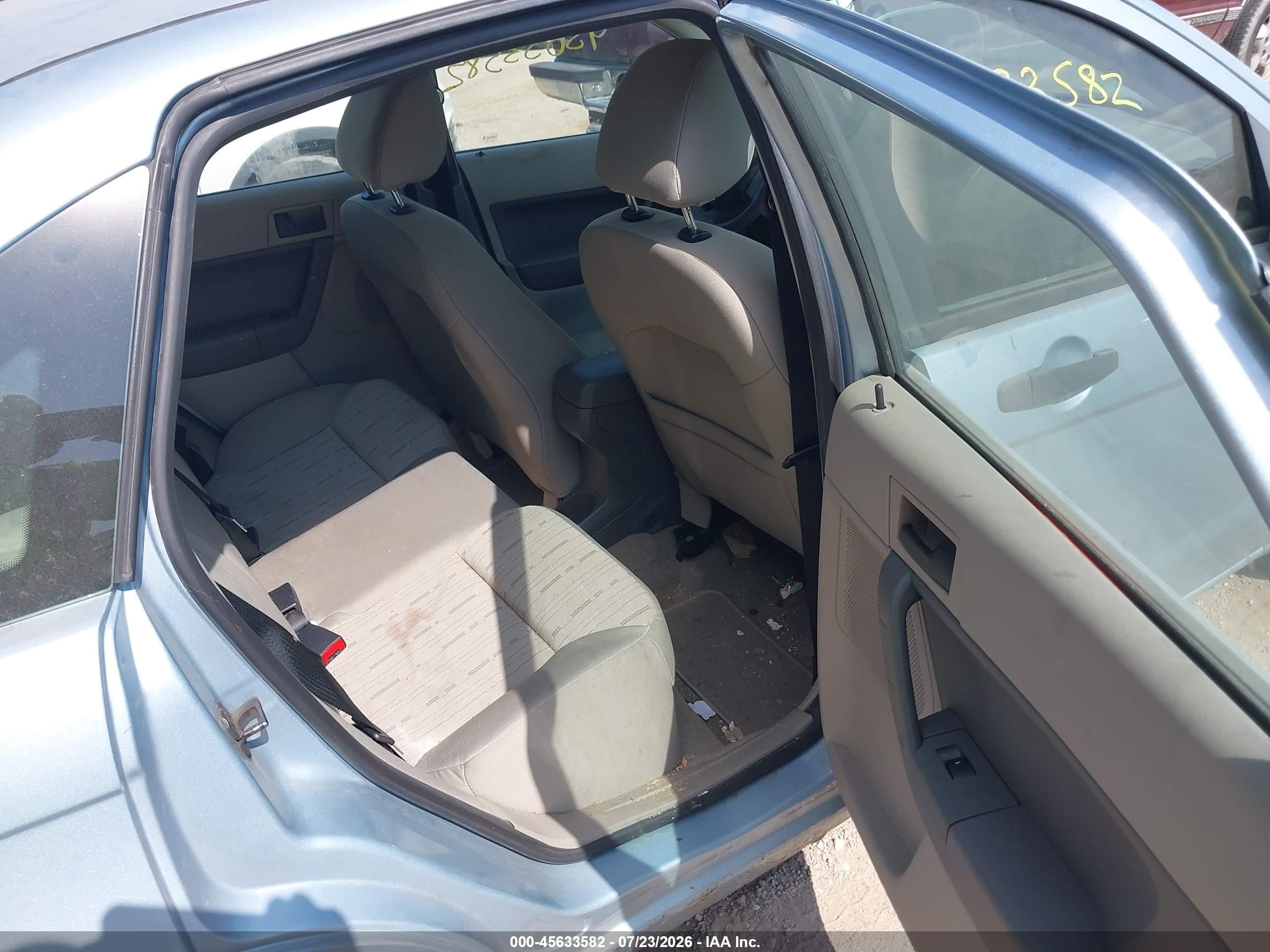 2009 Ford Focus Se Blue vin: 1FAHP35N49W136152