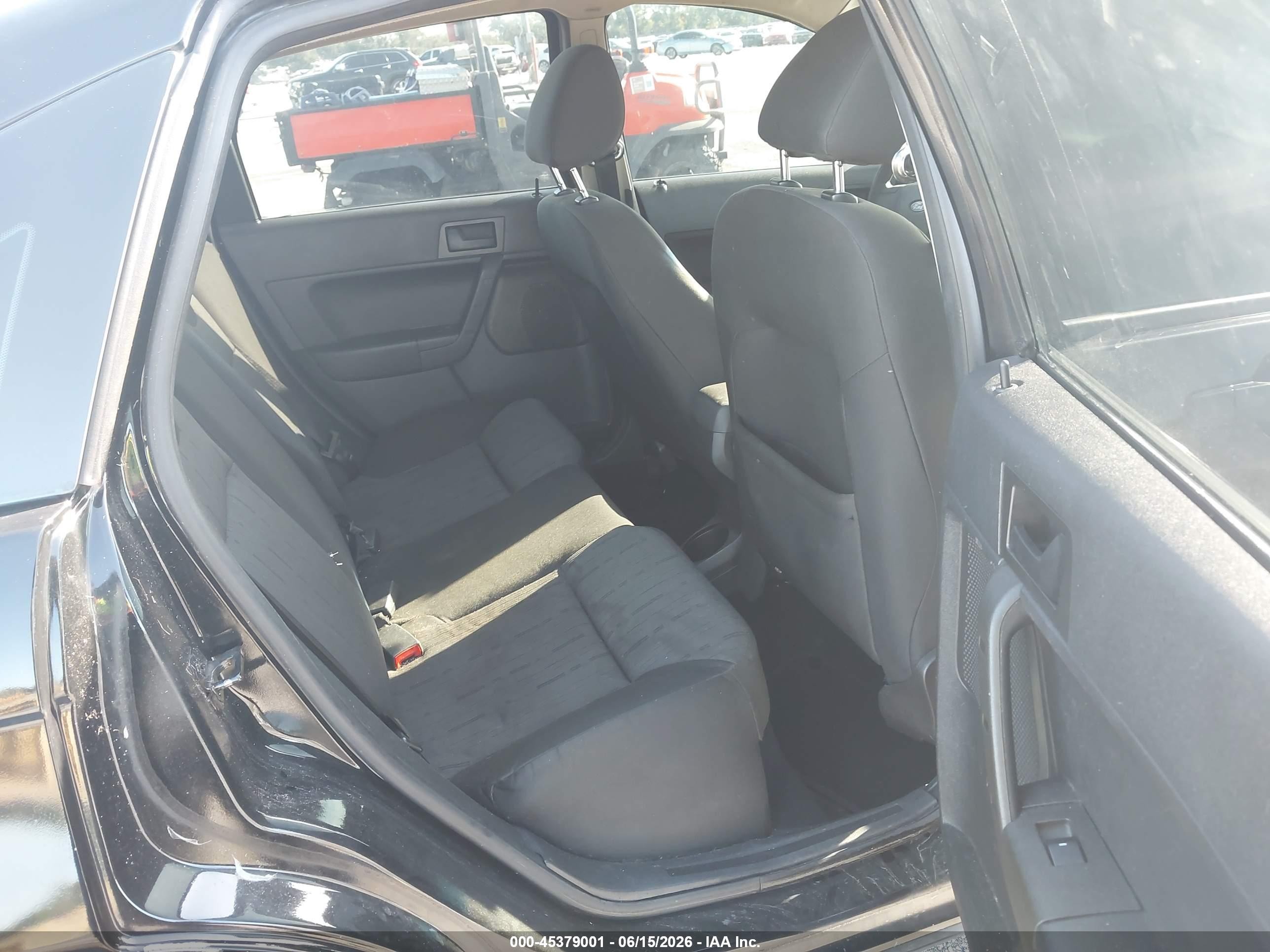 2009 Ford Focus Se Черный vin: 1FAHP35N49W138015