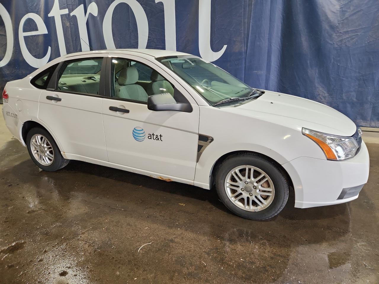 2008 Ford Focus Se White vin: 1FAHP35N58W148079 Damage: Right Rocker Panel, Rust, 6 To 7 Inches