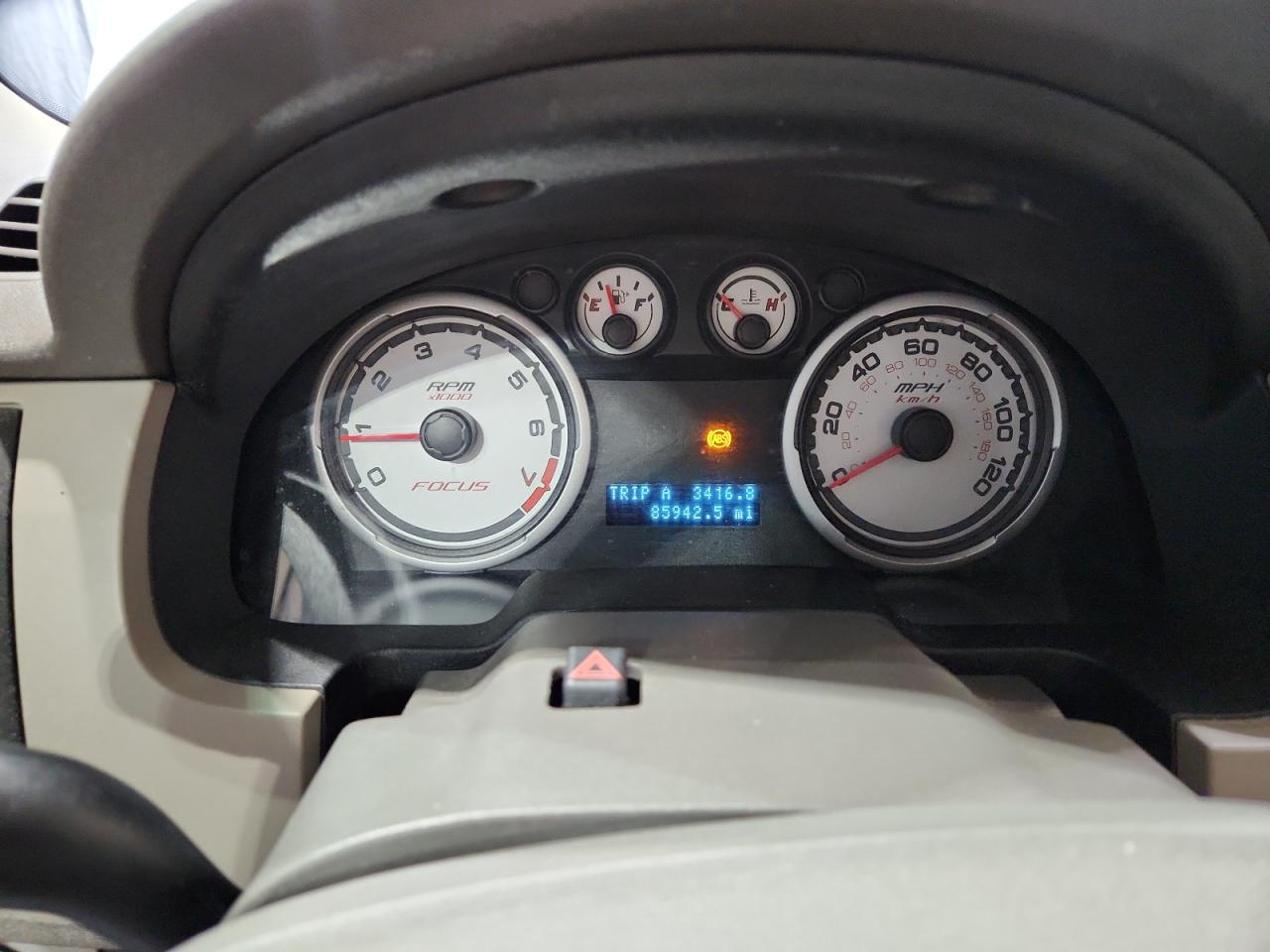 2008 Ford Focus Se White vin: 1FAHP35N58W148079 Damage: Warning Light - Abs, On, Unacceptable