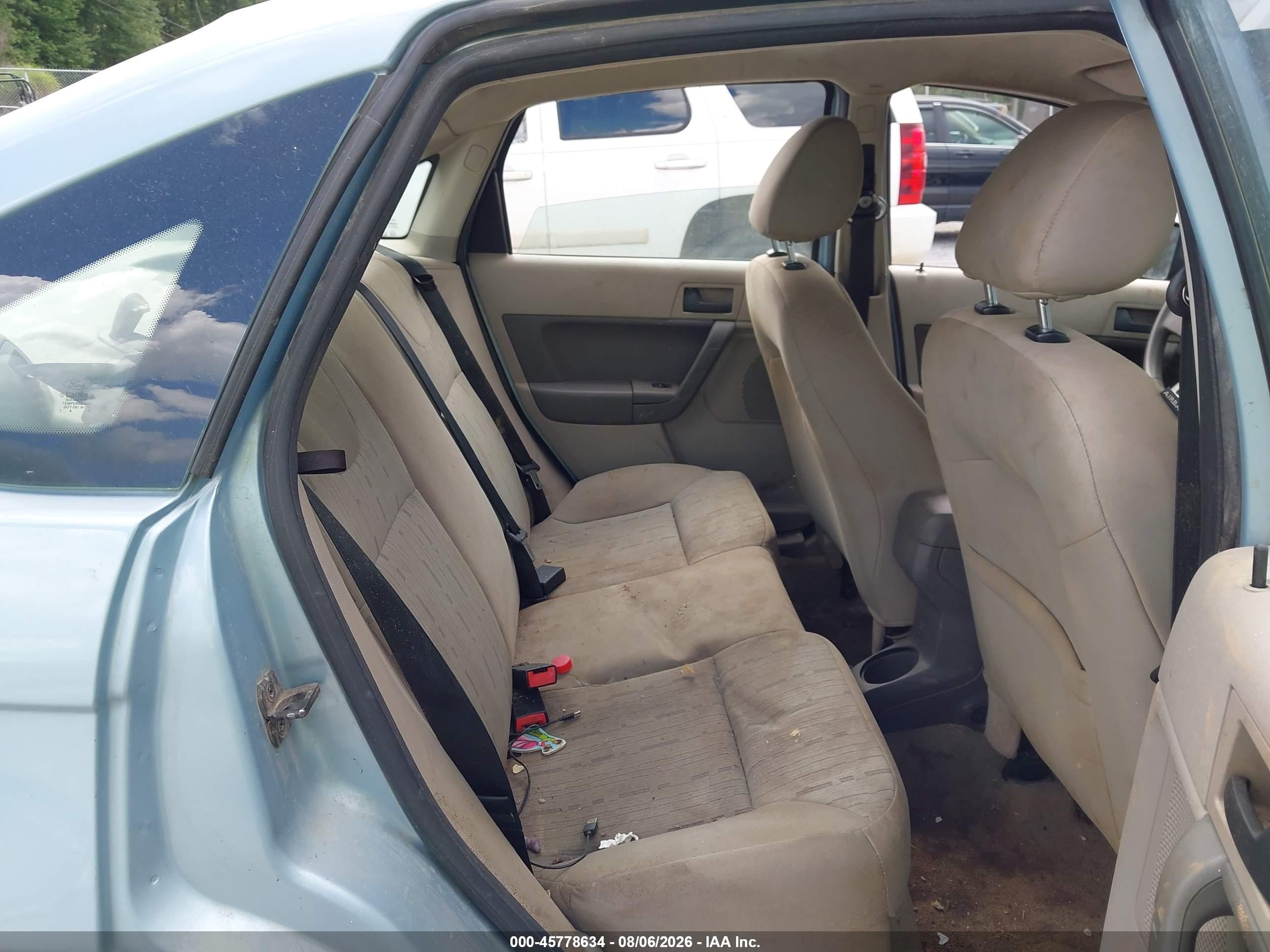 2008 Ford Focus Se/ses Light Blue vin: 1FAHP35N58W170664
