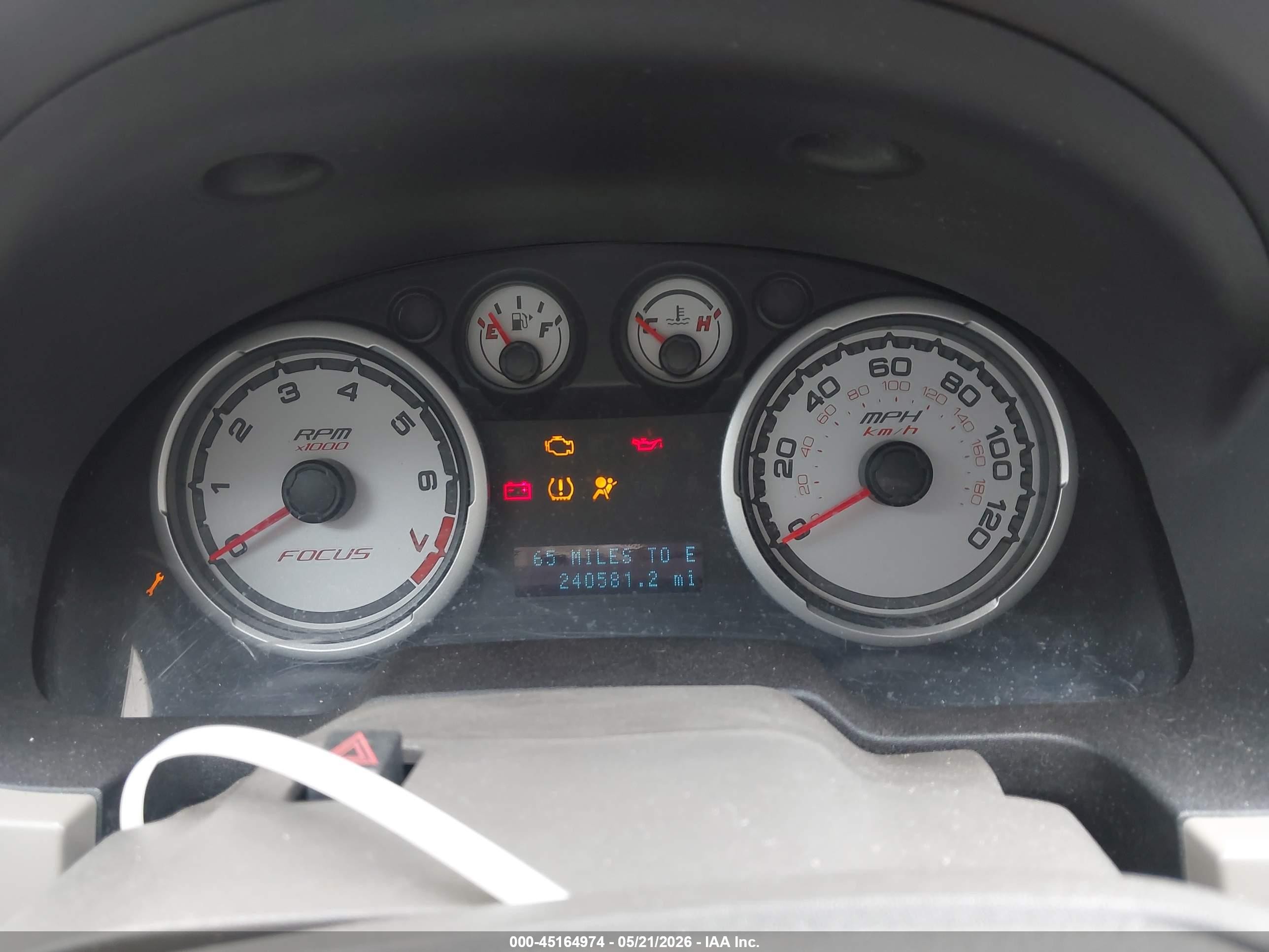 2008 Ford Focus Se/ses Tan vin: 1FAHP35N58W170969