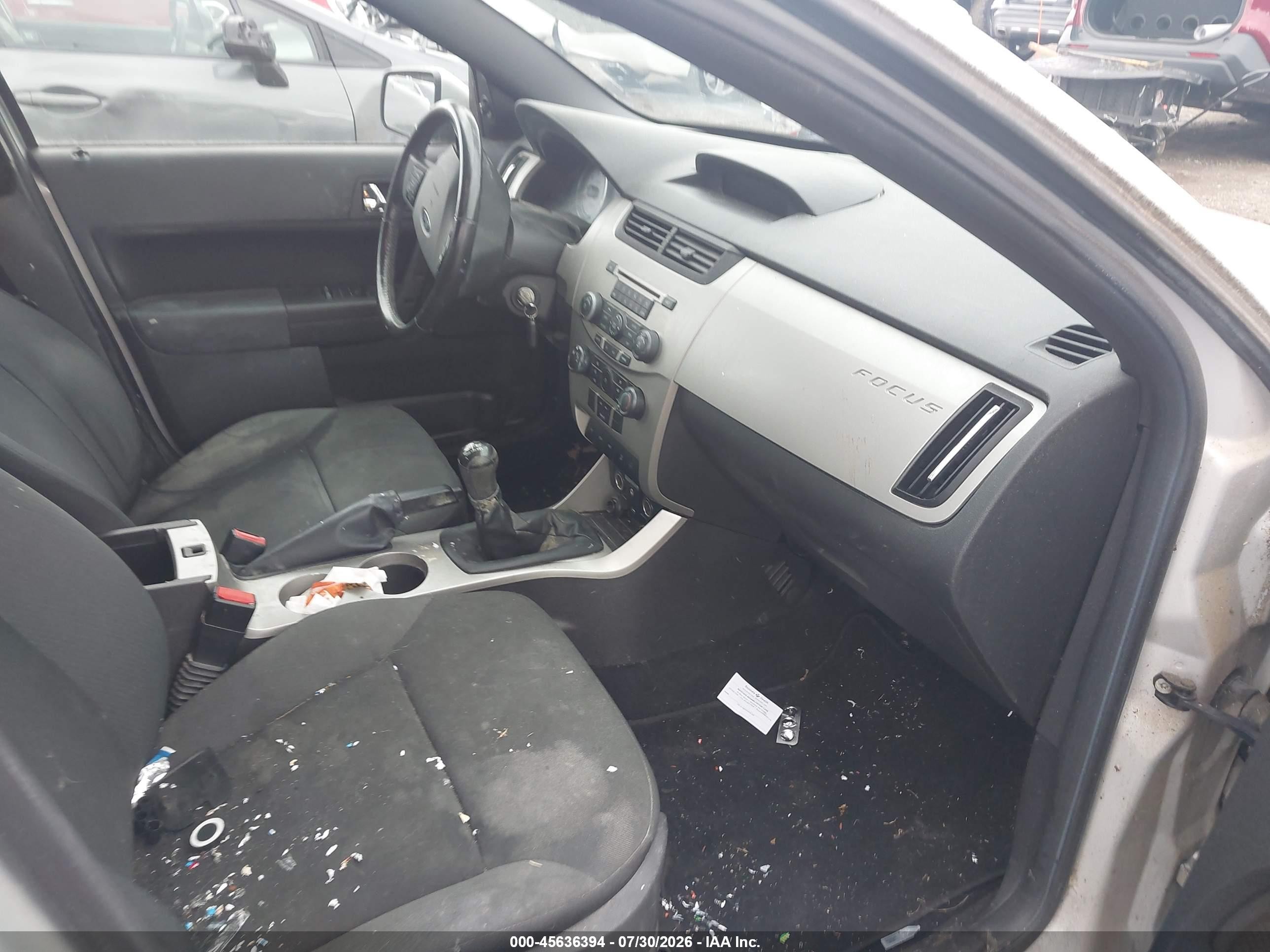 2008 Ford Focus Se/ses Серебряный vin: 1FAHP35N58W195256