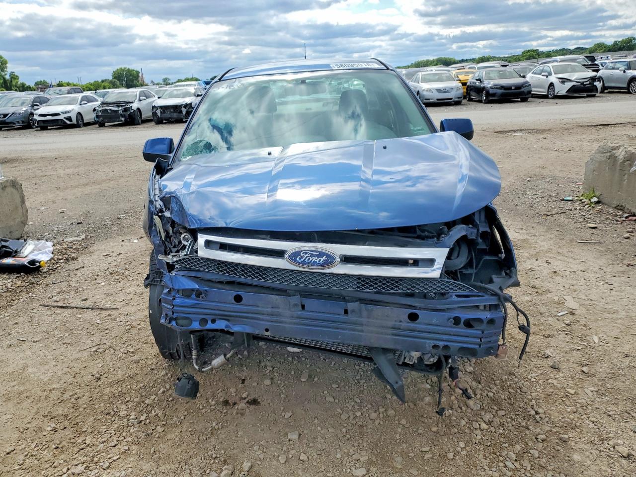 2008 Ford Focus Se Blue vin: 1FAHP35N58W242947