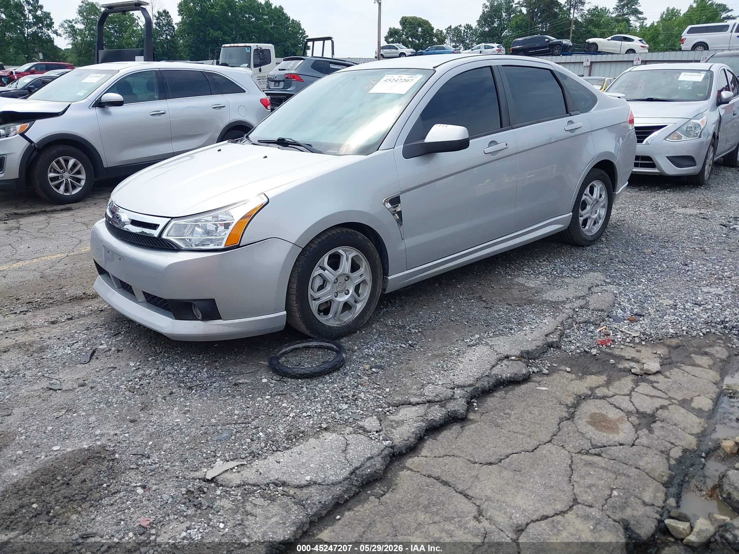 2008 Ford Focus Se/ses Silver vin: 1FAHP35N58W252555