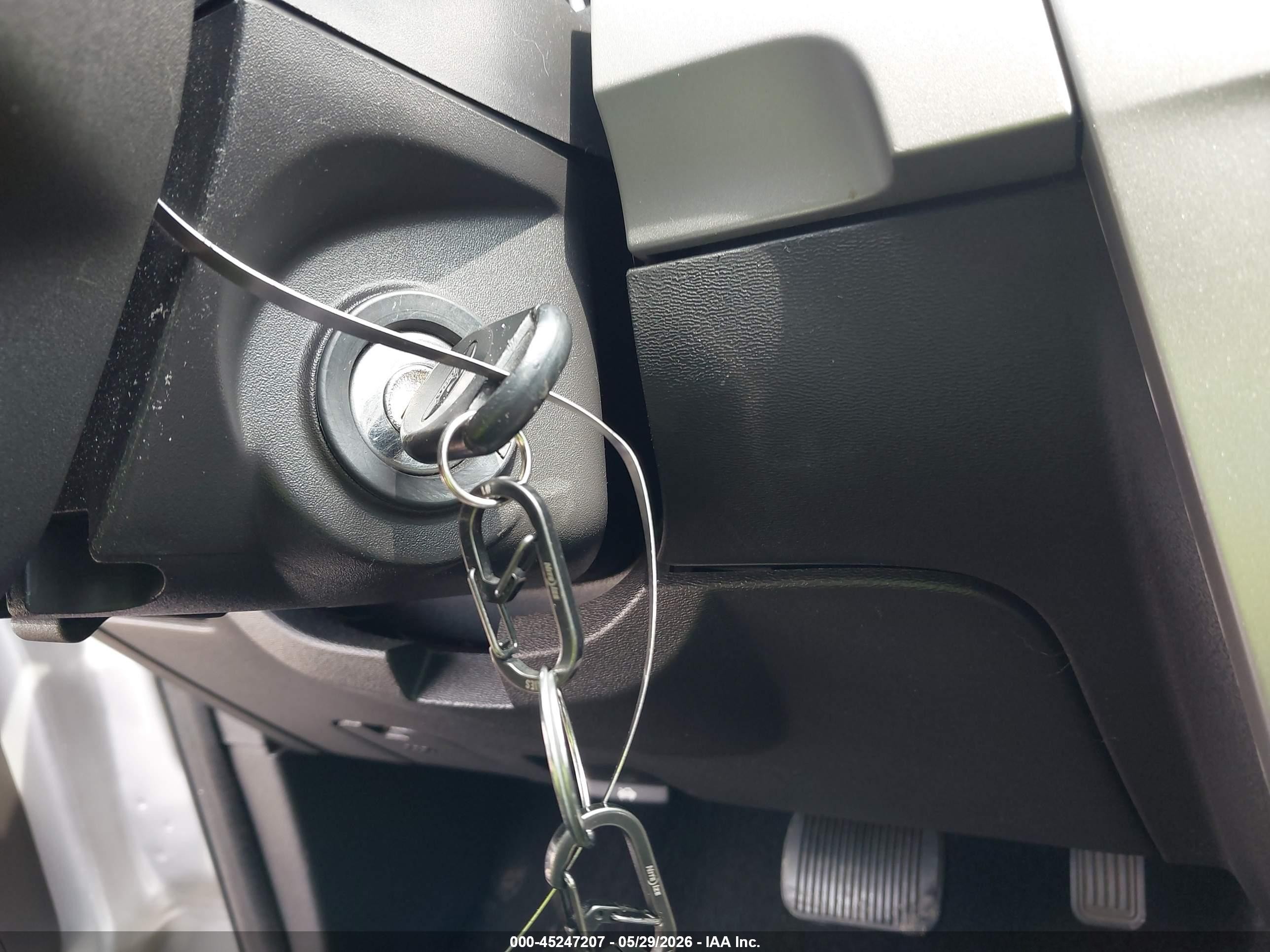 2008 Ford Focus Se/ses Silver vin: 1FAHP35N58W252555