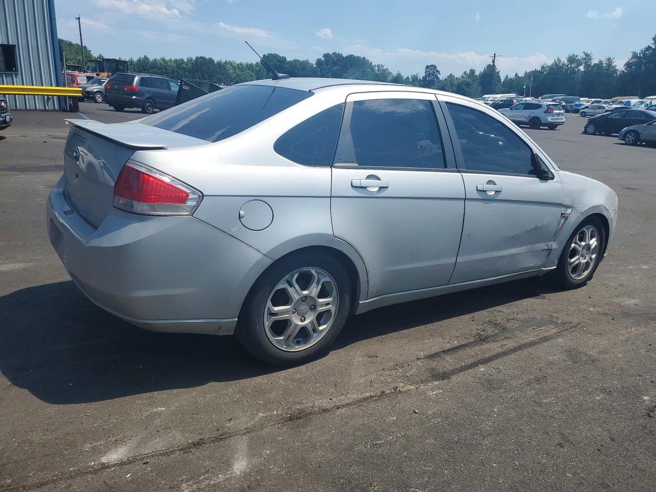 2008 Ford Focus Silver vin: 1FAHP35N58W266939