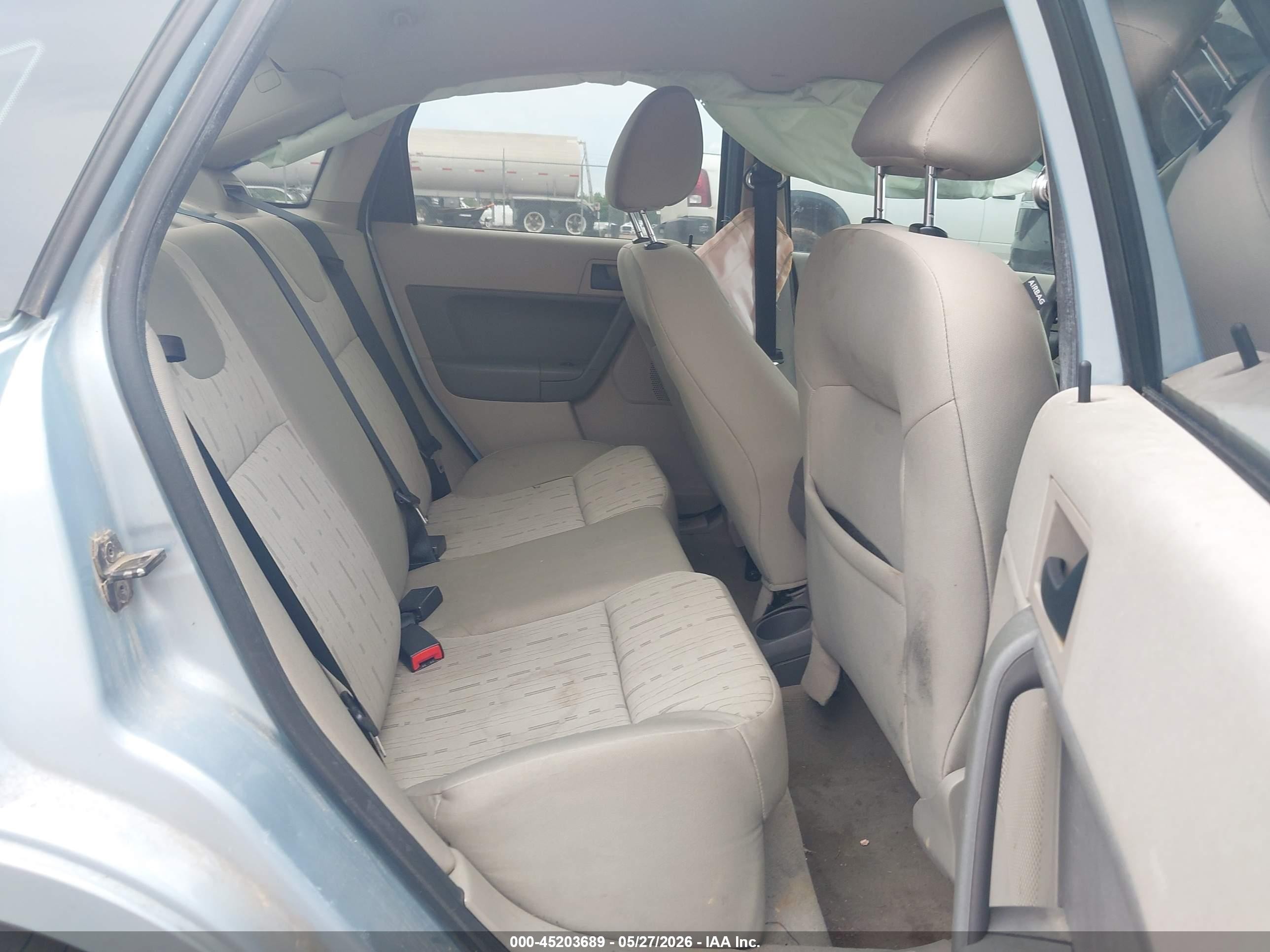 2008 Ford Focus Se Blue vin: 1FAHP35N58W269128