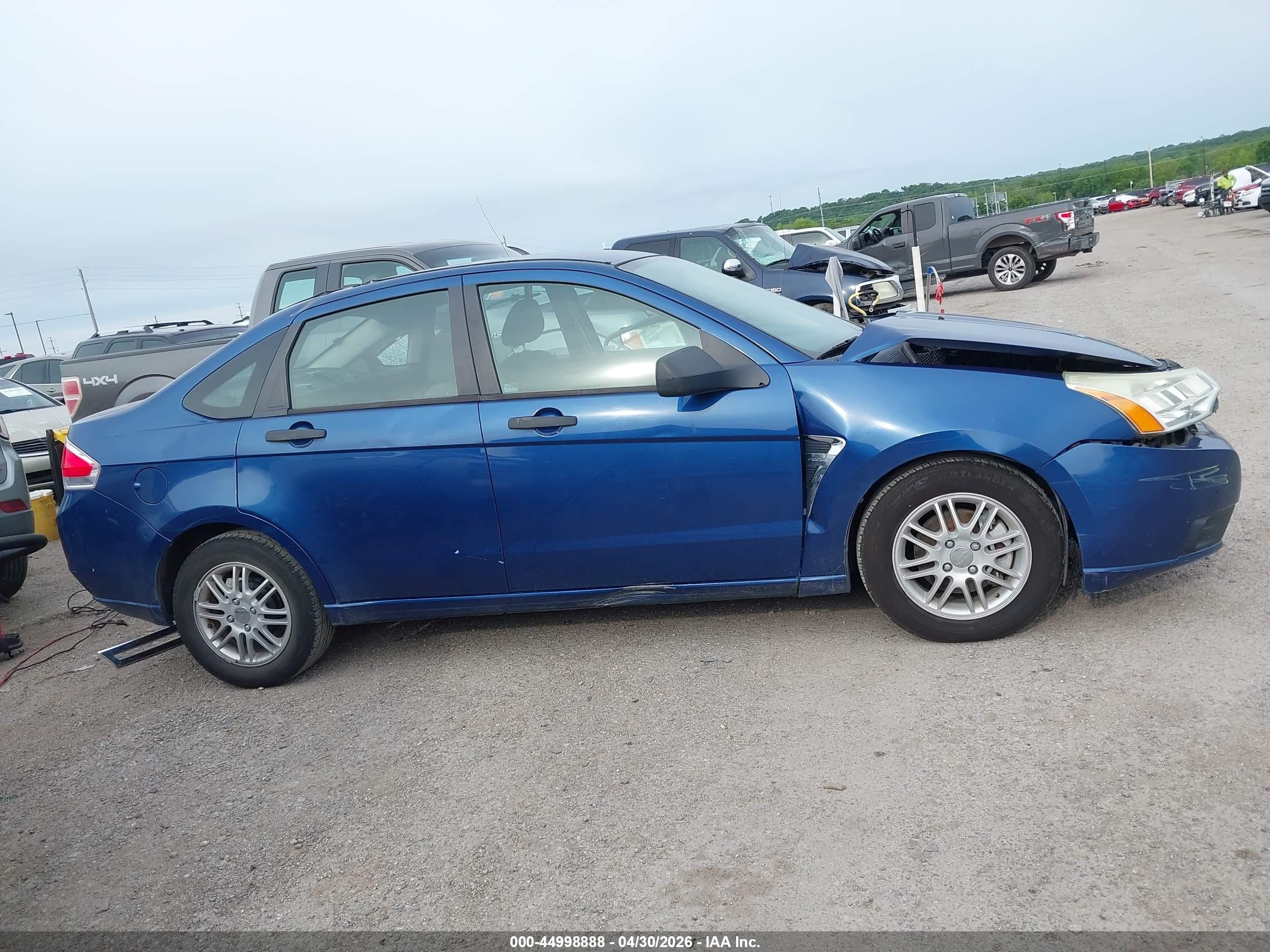 2008 Ford Focus Se/ses Blue vin: 1FAHP35N58W294174