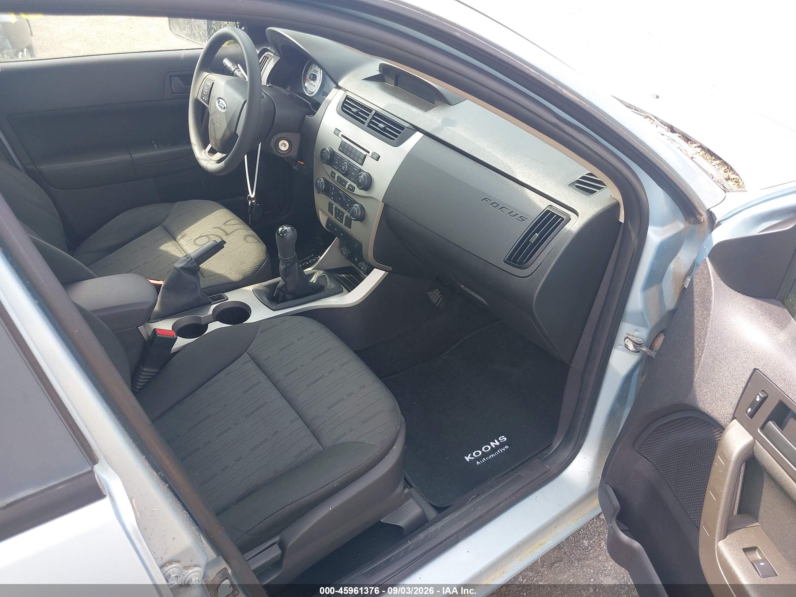 2008 Ford Focus Se/ses Blue vin: 1FAHP35N58W296054