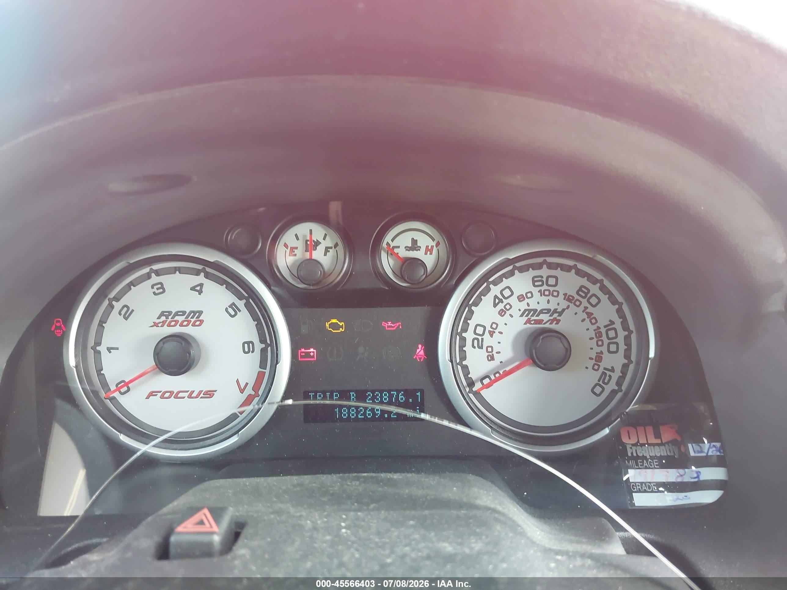 2009 Ford Focus Se Red vin: 1FAHP35N59W160833