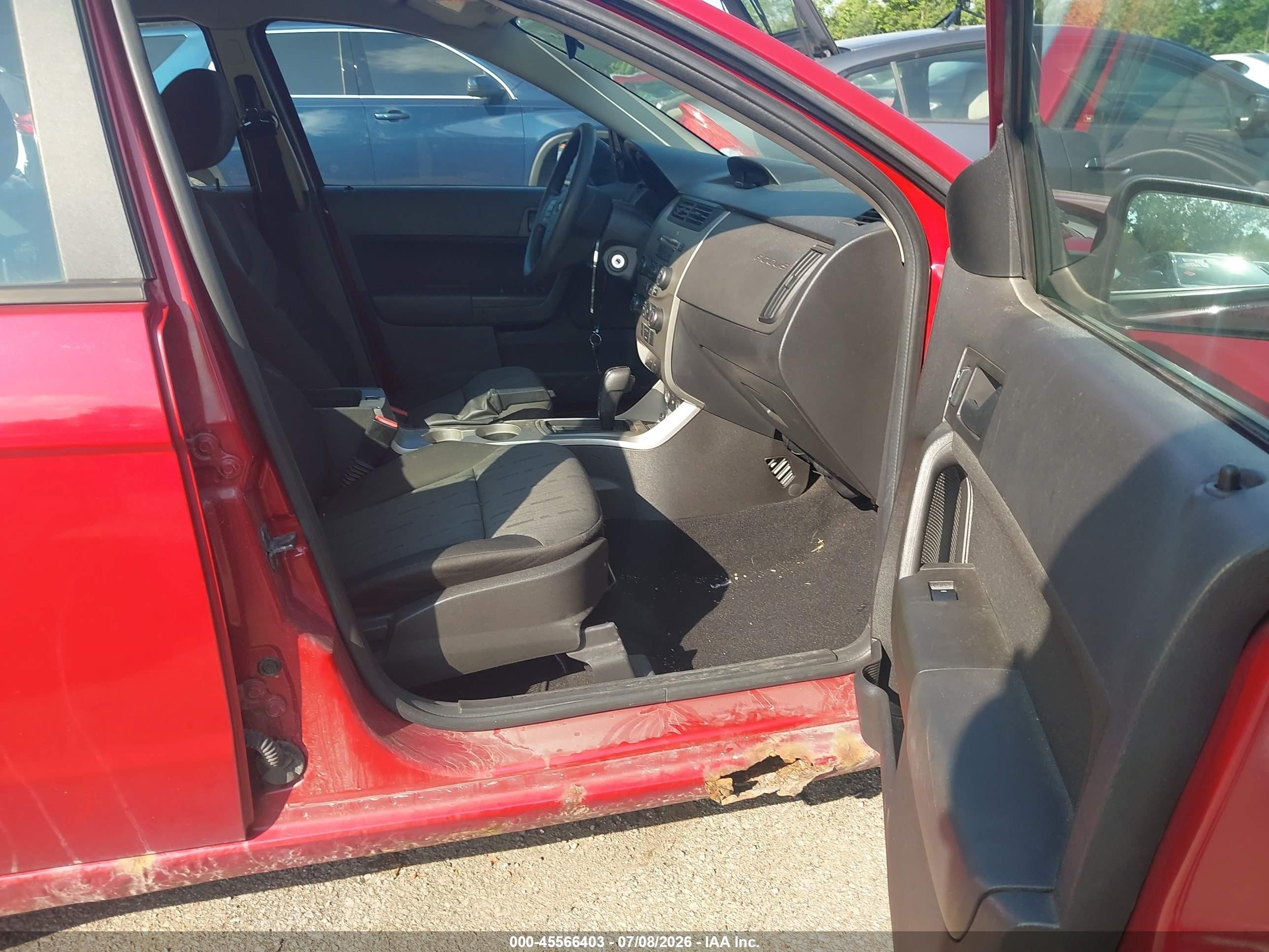2009 Ford Focus Se Red vin: 1FAHP35N59W160833