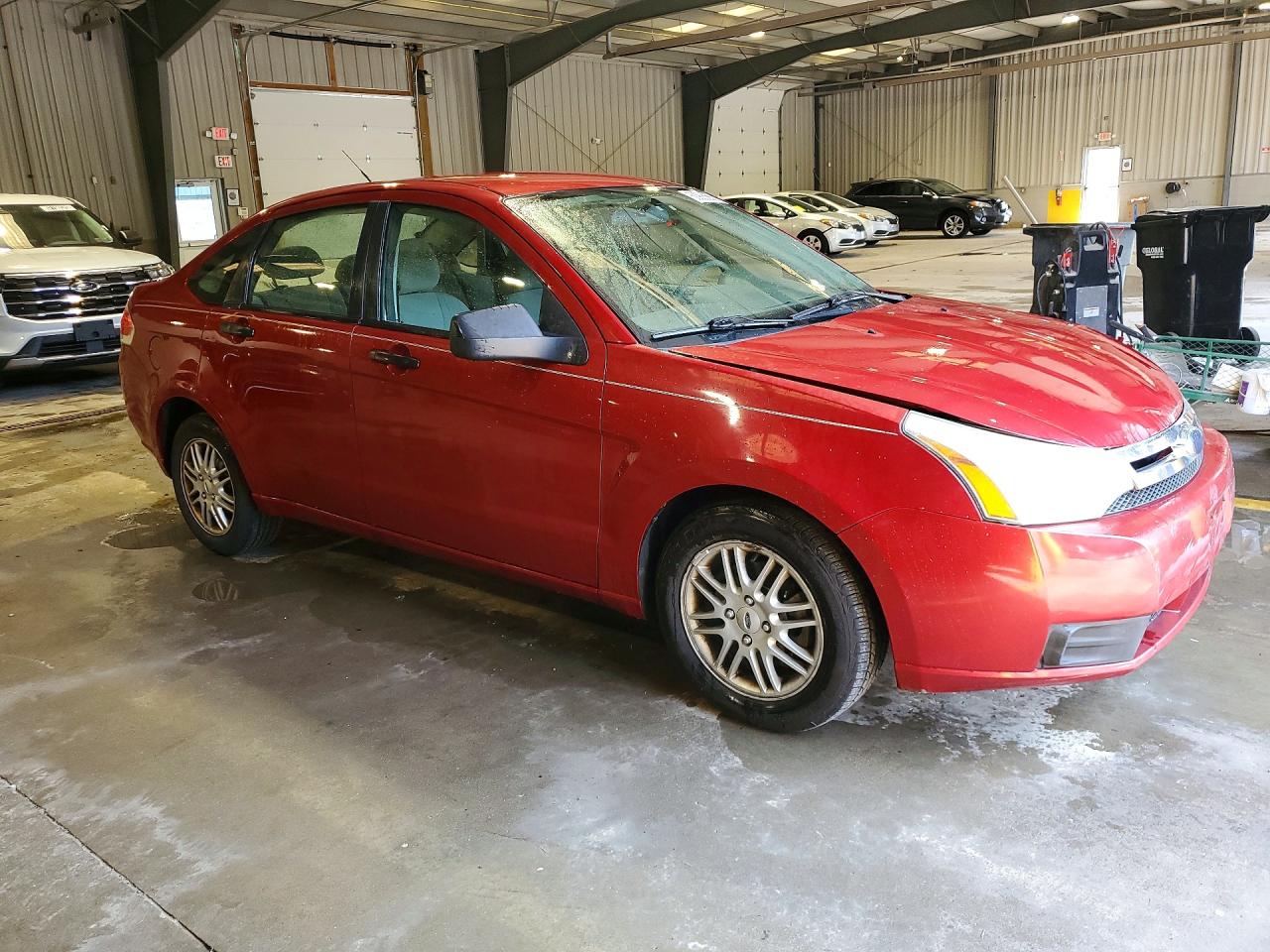 2009 Ford Focus Se Red vin: 1FAHP35N59W229083