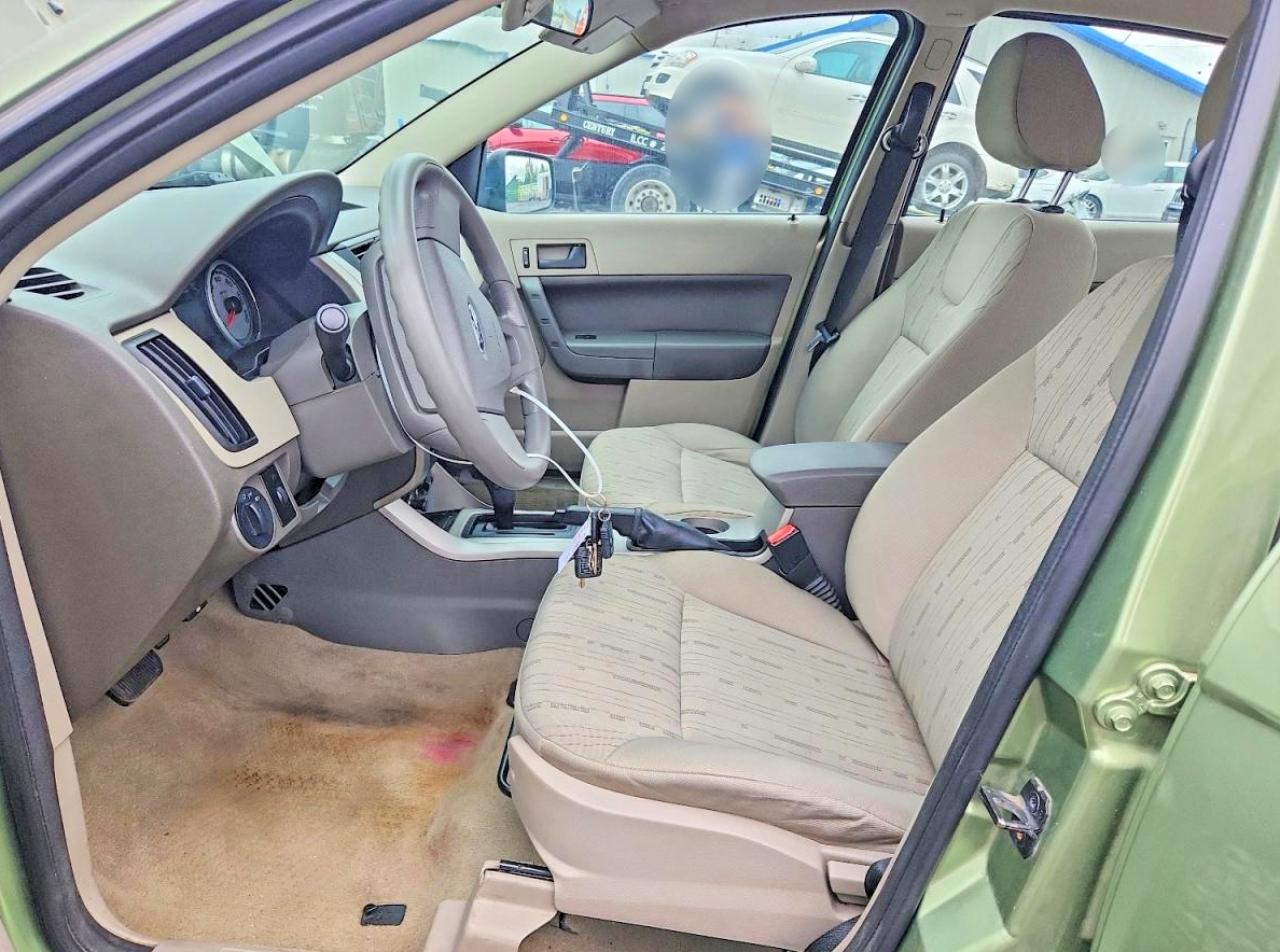 2008 Ford Focus Green vin: 1FAHP35N68W113311