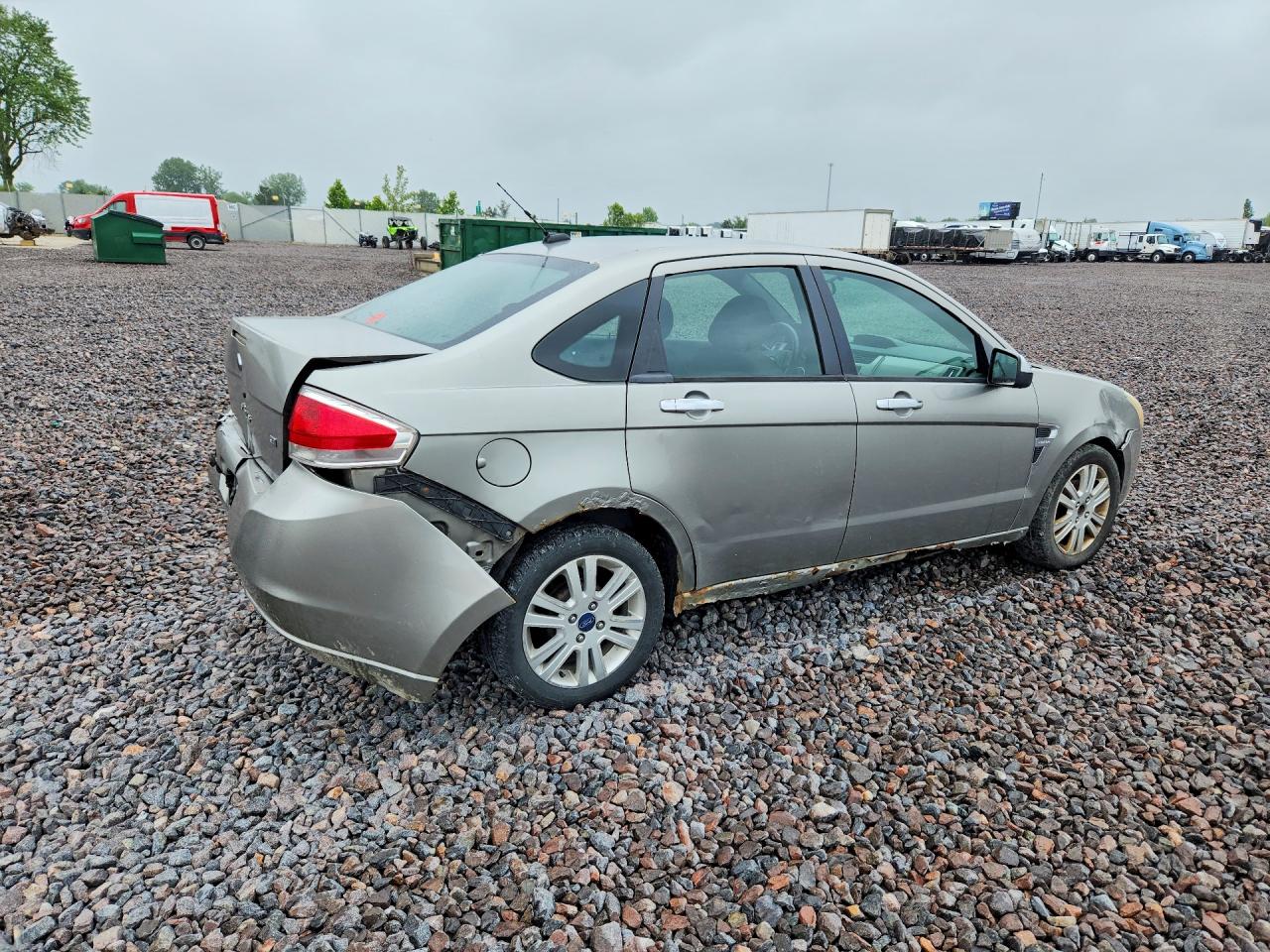 2008 Ford Focus Se Silver vin: 1FAHP35N68W116161
