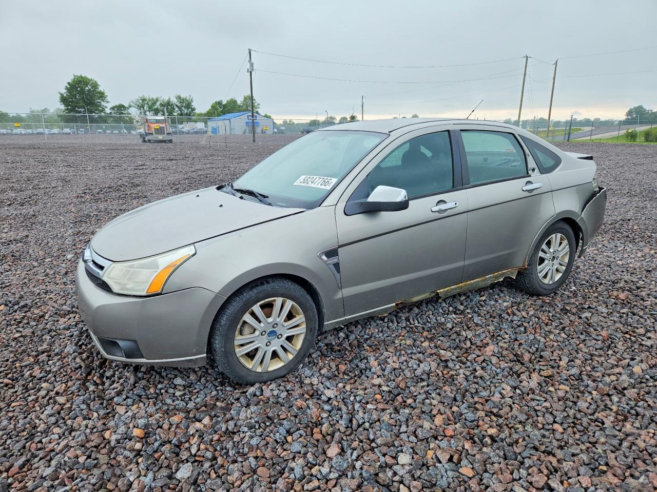 2008 Ford Focus Se Silver vin: 1FAHP35N68W116161