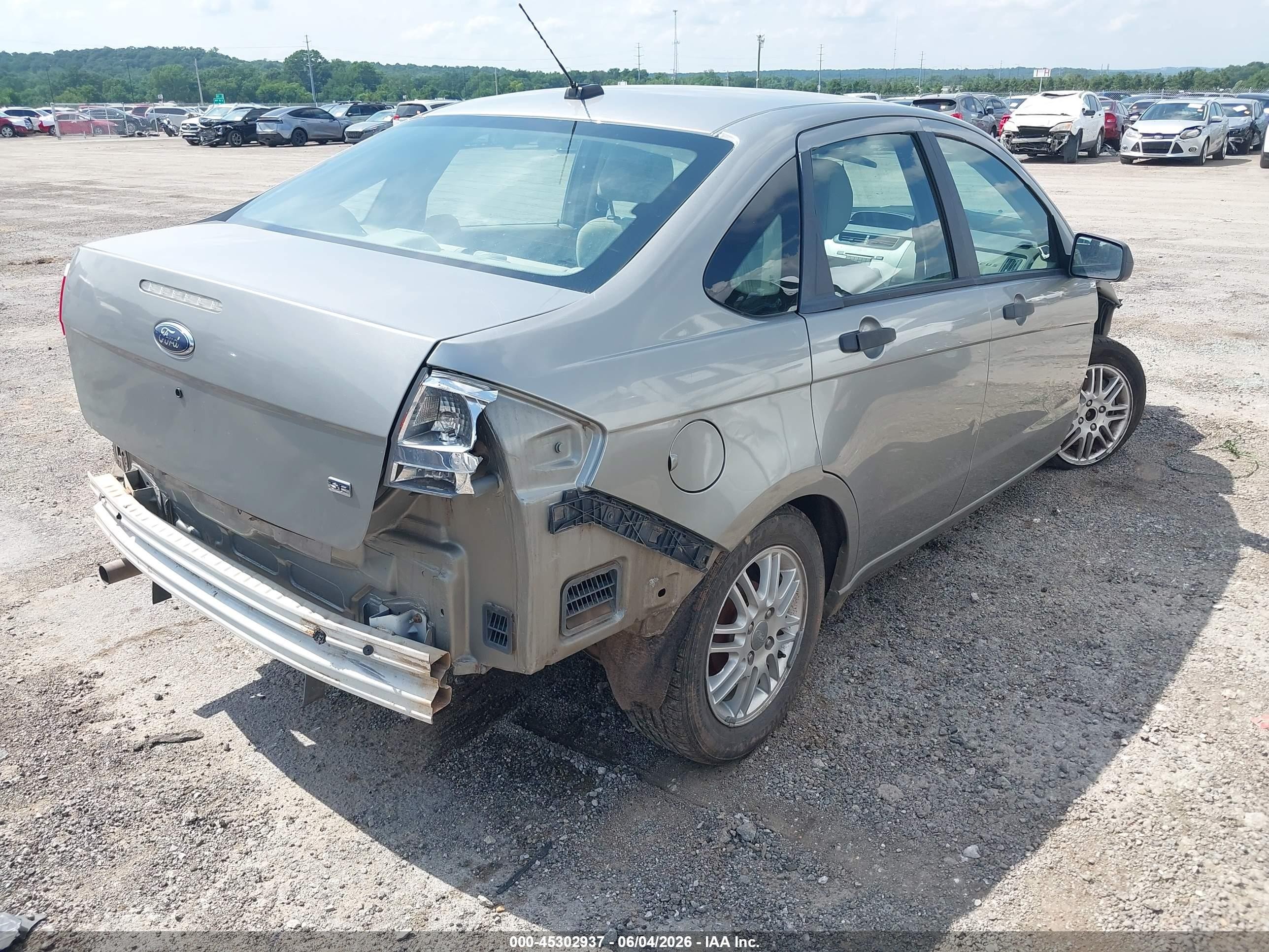 2008 Ford Focus Se/ses Gray vin: 1FAHP35N68W182385