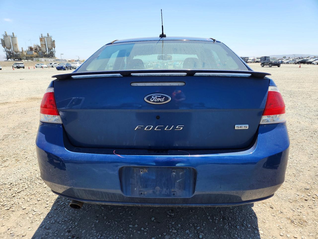 2008 Ford Focus Se Blue vin: 1FAHP35N68W217765
