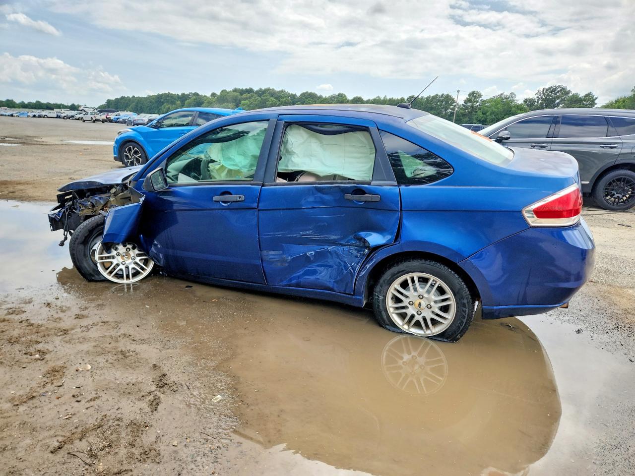 2009 Ford Focus Se Blue vin: 1FAHP35N69W118817