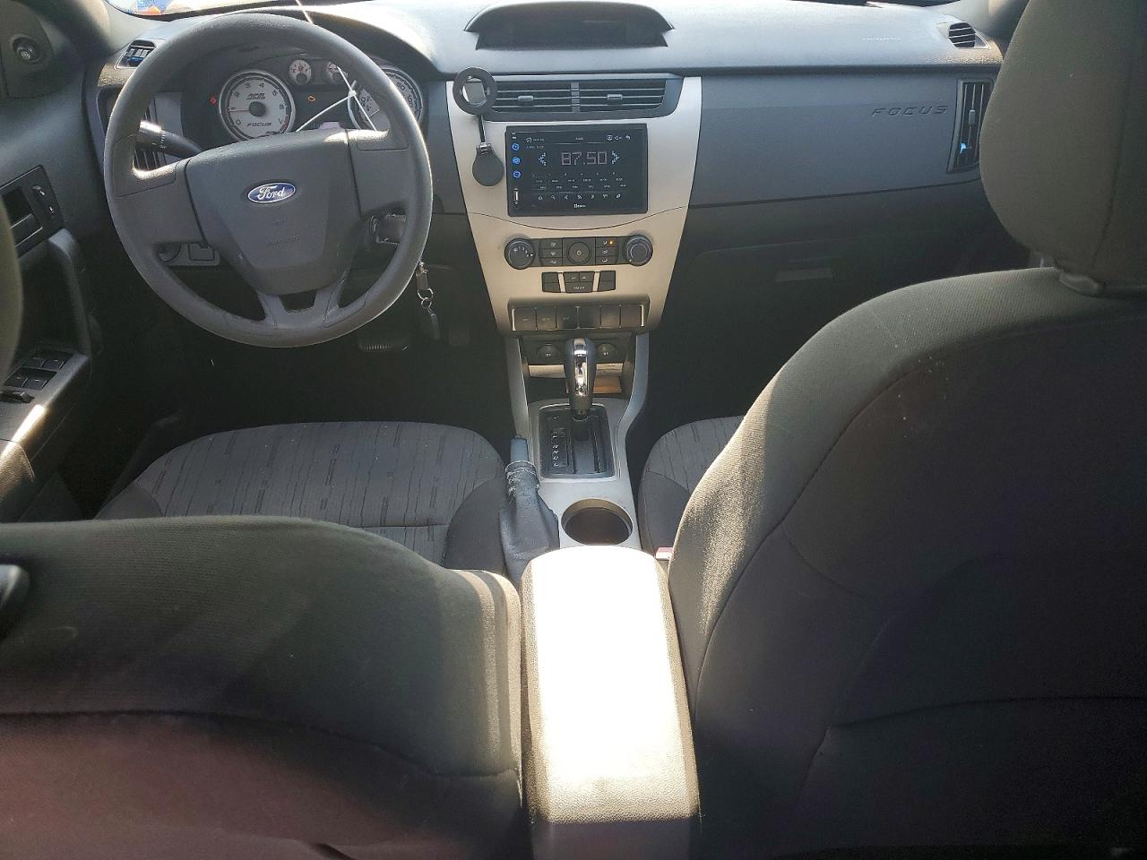 2009 Ford Focus Se White vin: 1FAHP35N69W193680