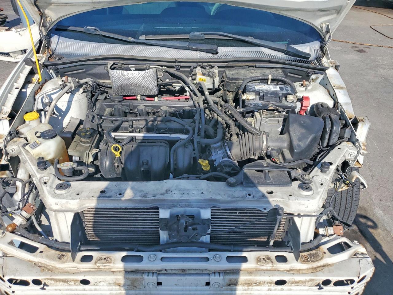2009 Ford Focus Se White vin: 1FAHP35N69W193680
