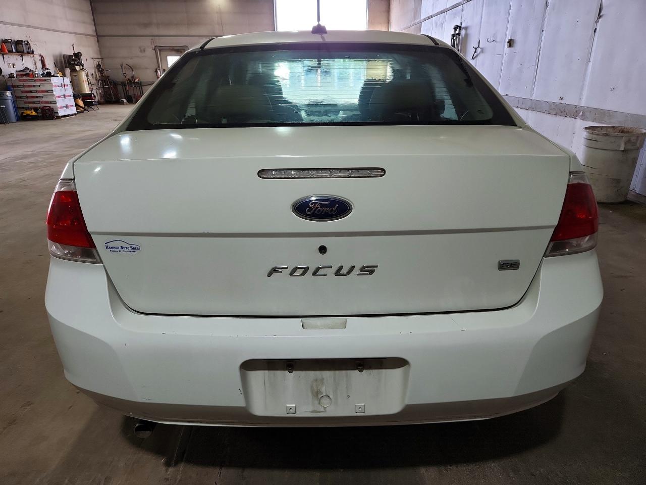 2009 Ford Focus Se Белый vin: 1FAHP35N69W199950