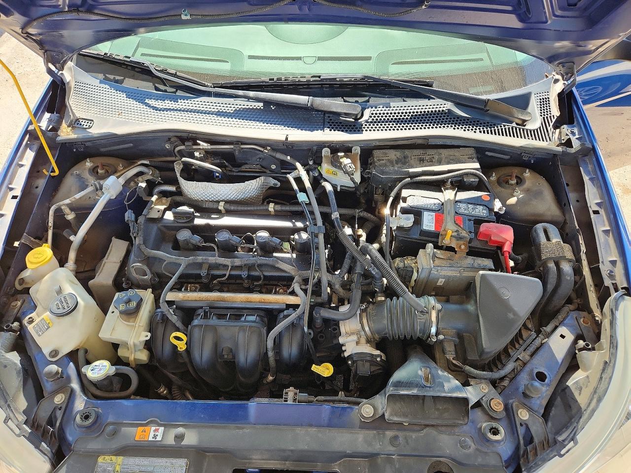 2009 Ford Focus Se Blue vin: 1FAHP35N69W210803