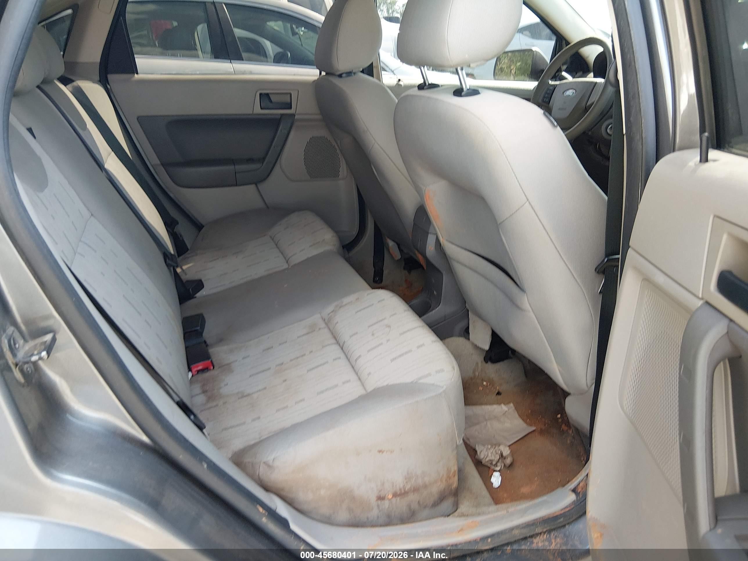 2009 Ford Focus Se Gray vin: 1FAHP35N69W222935