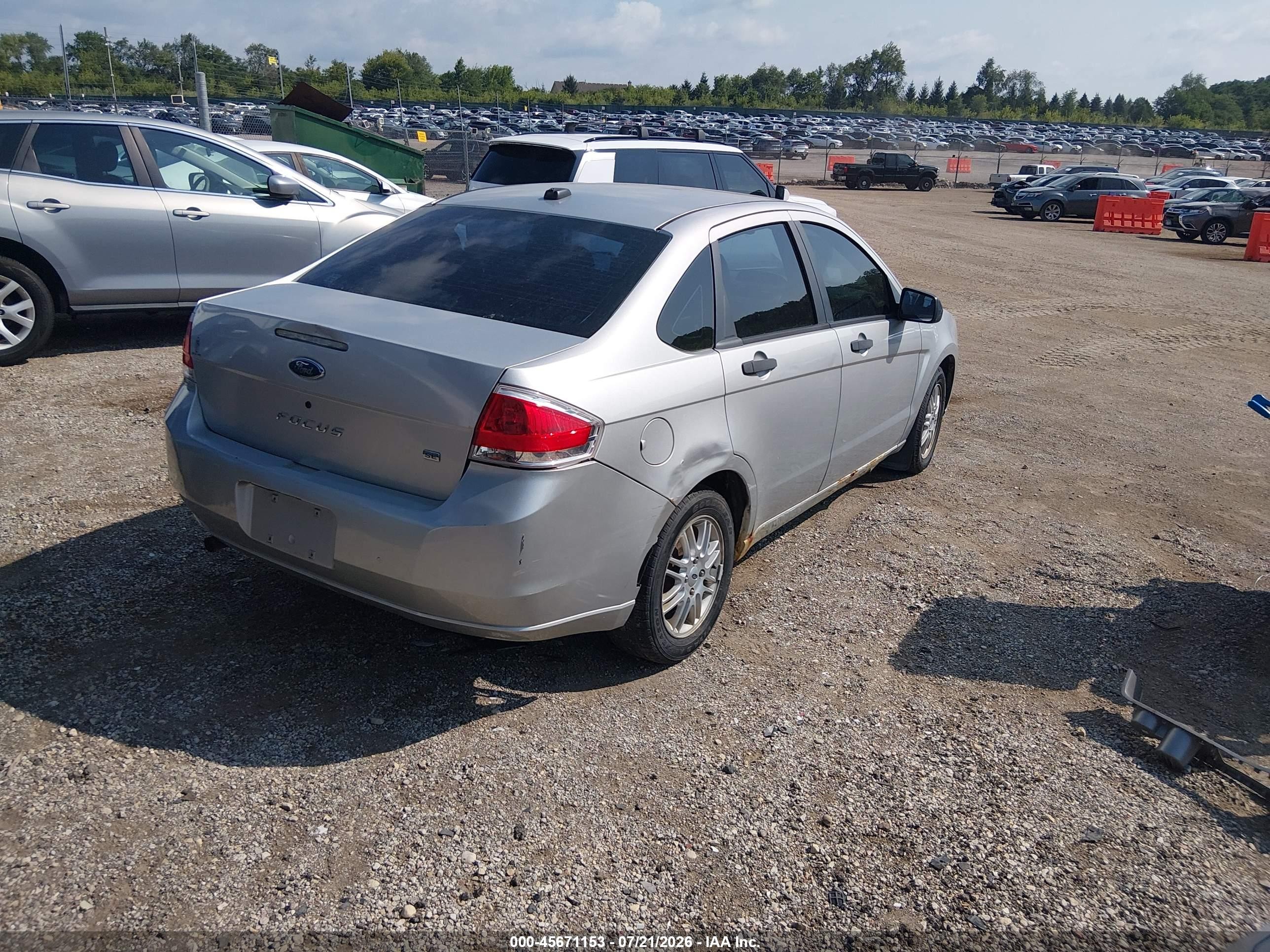 2009 Ford Focus Se Серебряный vin: 1FAHP35N69W259063