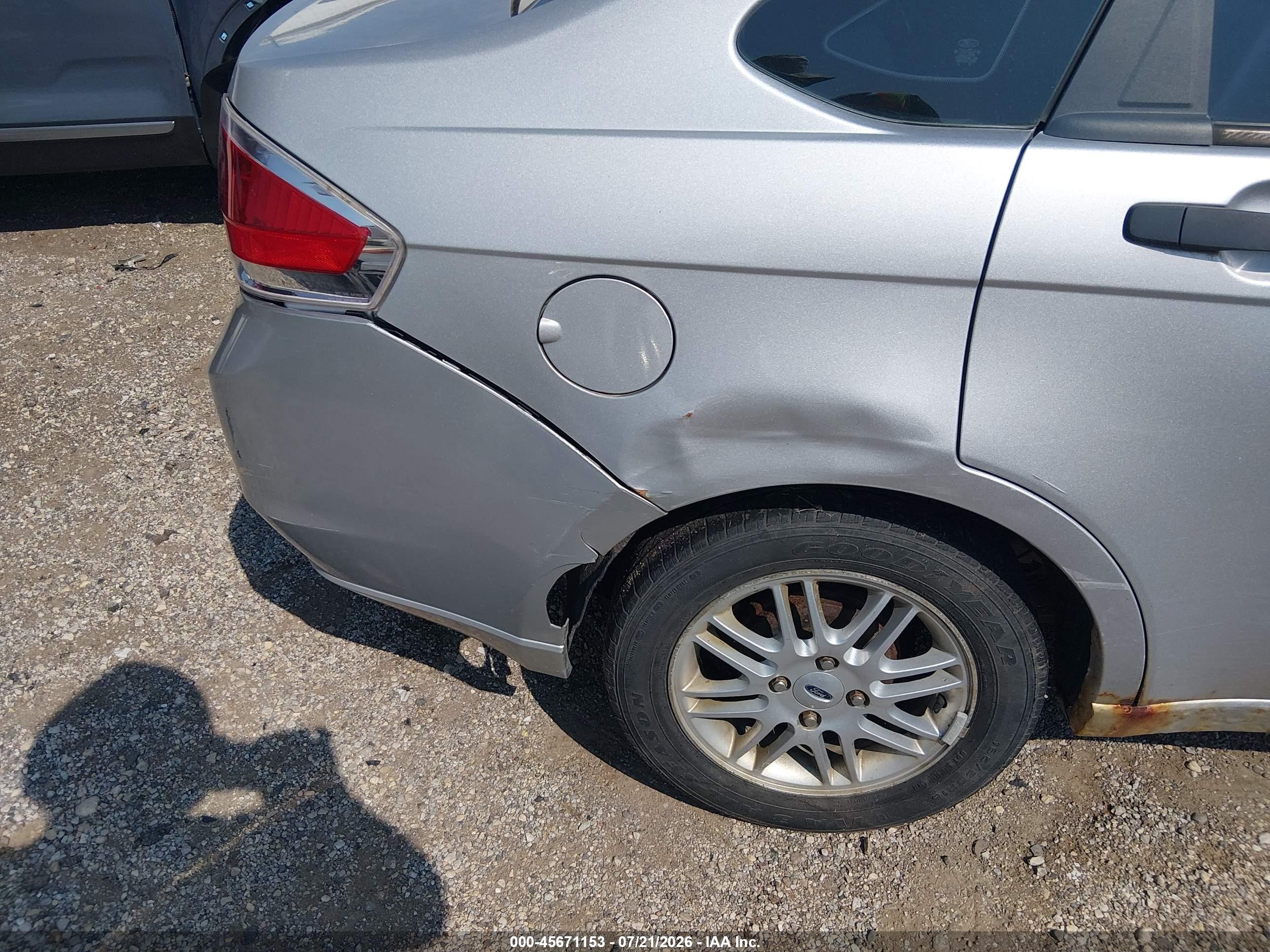 2009 Ford Focus Se Серебряный vin: 1FAHP35N69W259063